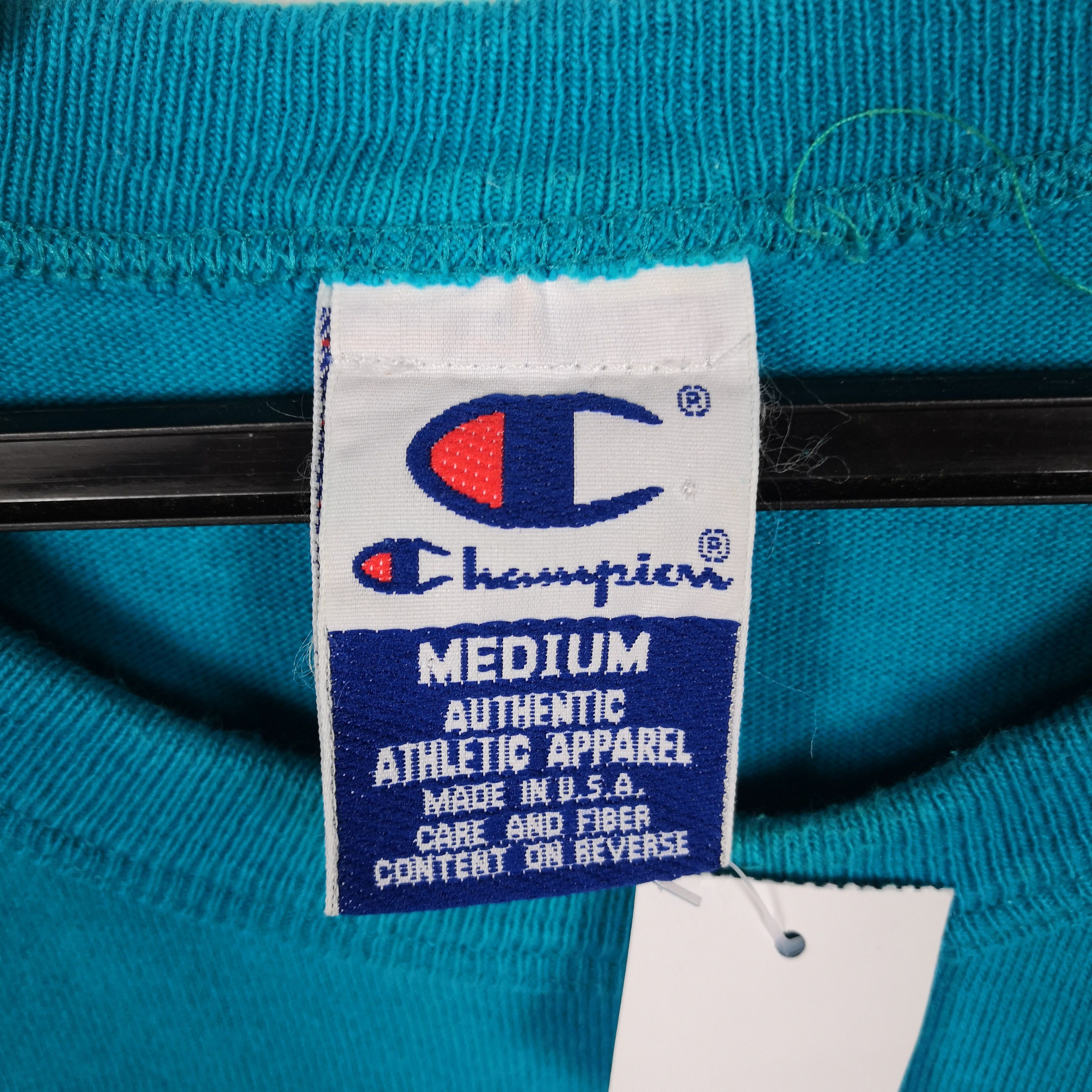 Champion Vintage 90's Champion T-Shirt Size US M / EU 48-50 / 2 - 4 Thumbnail