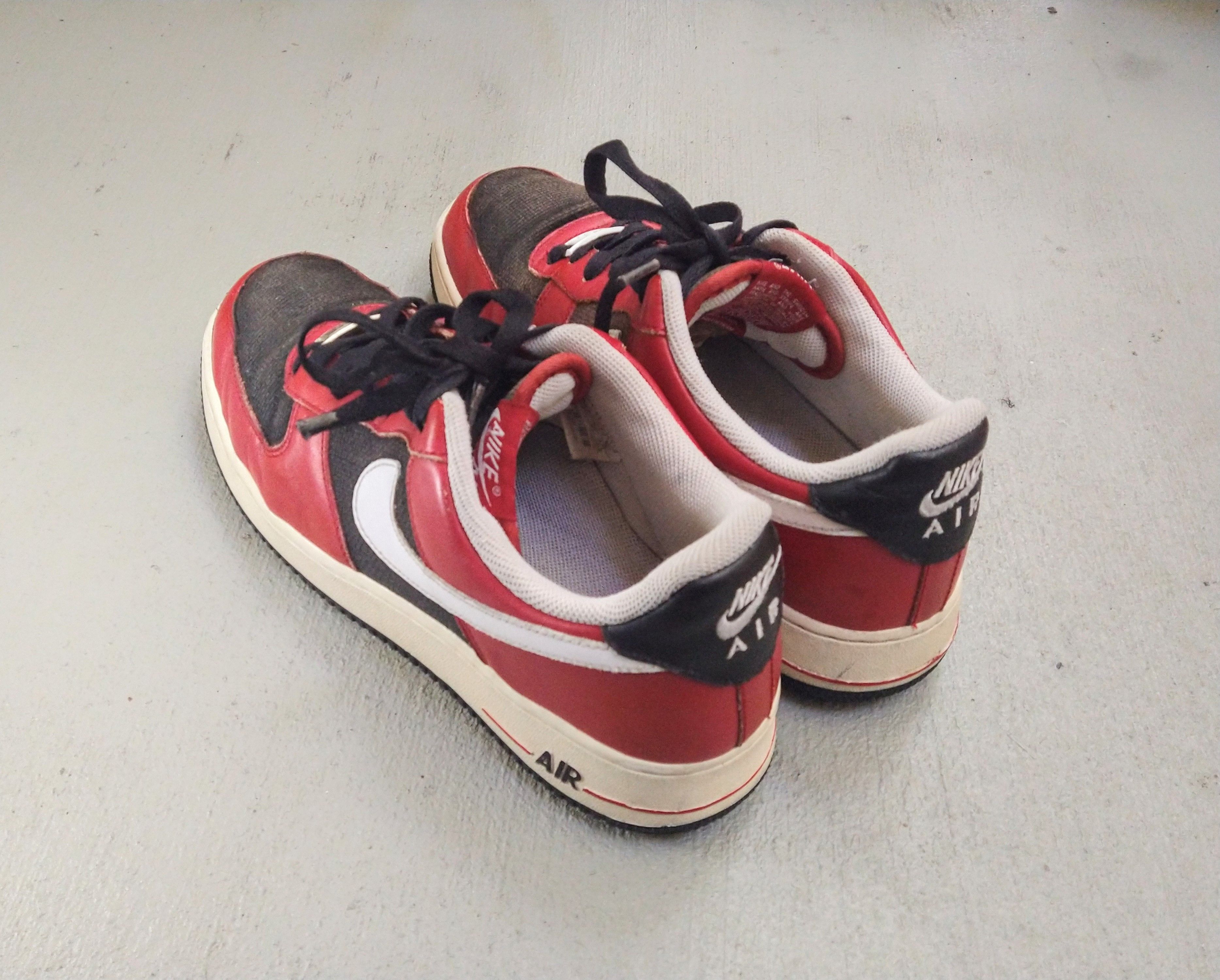 Nike Nike Air Force 1 Low Red Black Size 9.5 2009 315122-600 Size US 9.5 / EU 42-43 - 15 Thumbnail