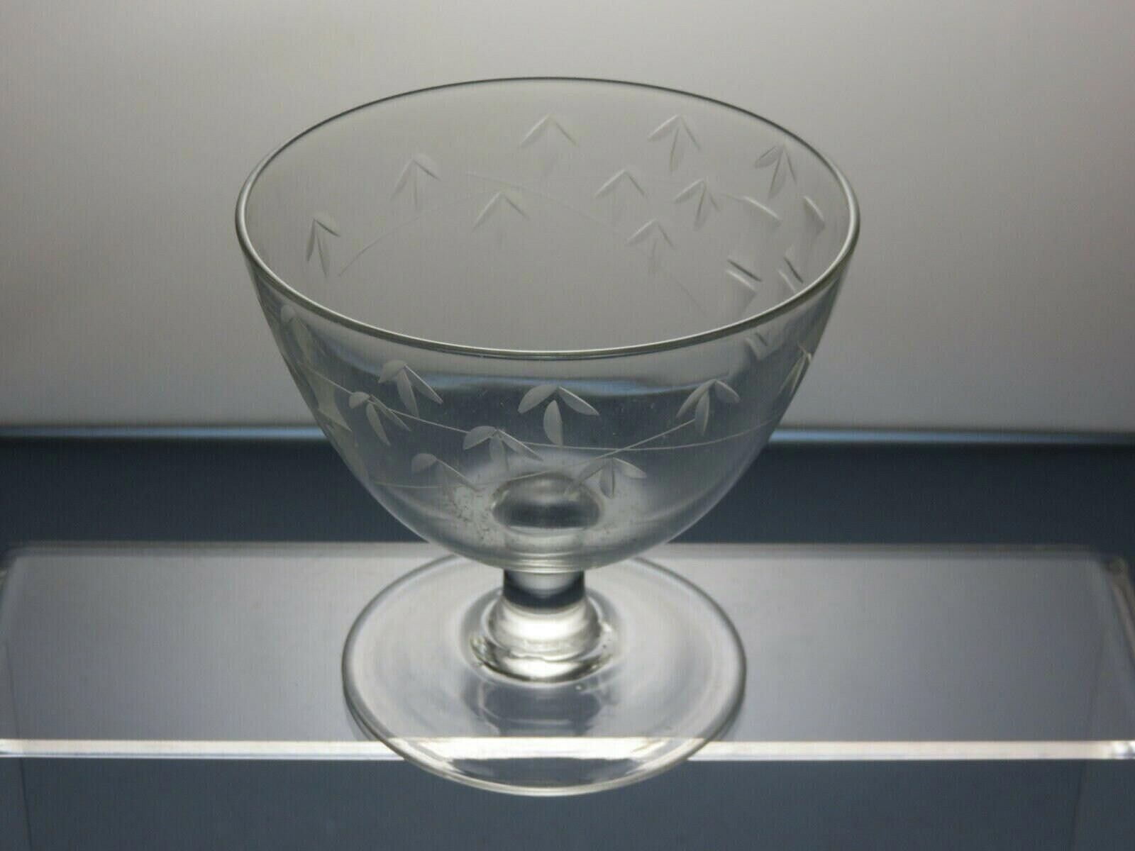 Other 4 x Etched Crystal Dessert Dishes Serving Footed bowls Size ONE SIZE - 2 Thumbnail