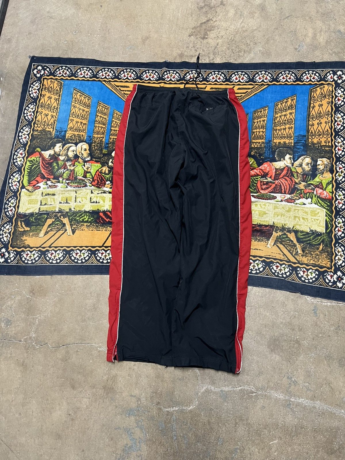 Nike Vintage Black Red Nike Track Pants size XL baggy fit Striped Size US 36 / EU 52 - 8 Thumbnail