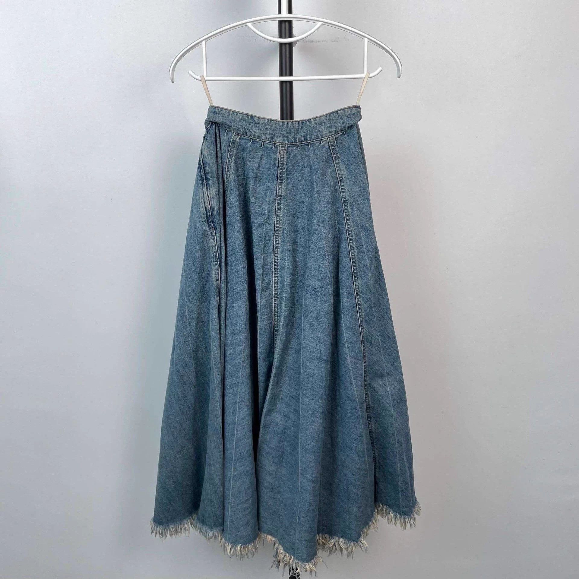 Miu Miu Miu Miu Bloom Denim Skirt Blue 40 Size 28" / US 6 / IT 42 - 2 Thumbnail