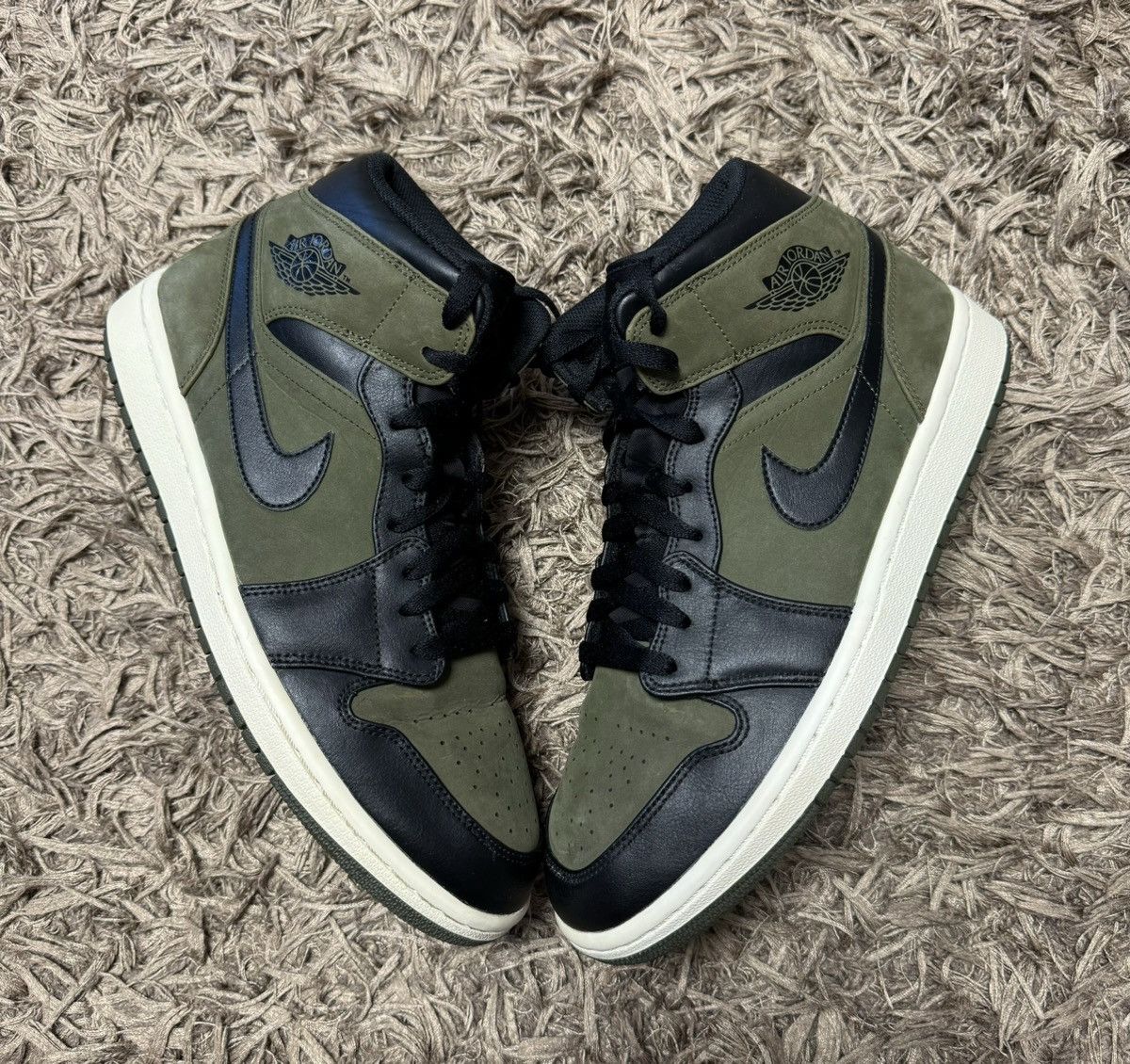 Nike Nike Air Jordan 1 canvas olive/black 10.5 US high Size US 10.5 / EU 43-44 - 4 Thumbnail