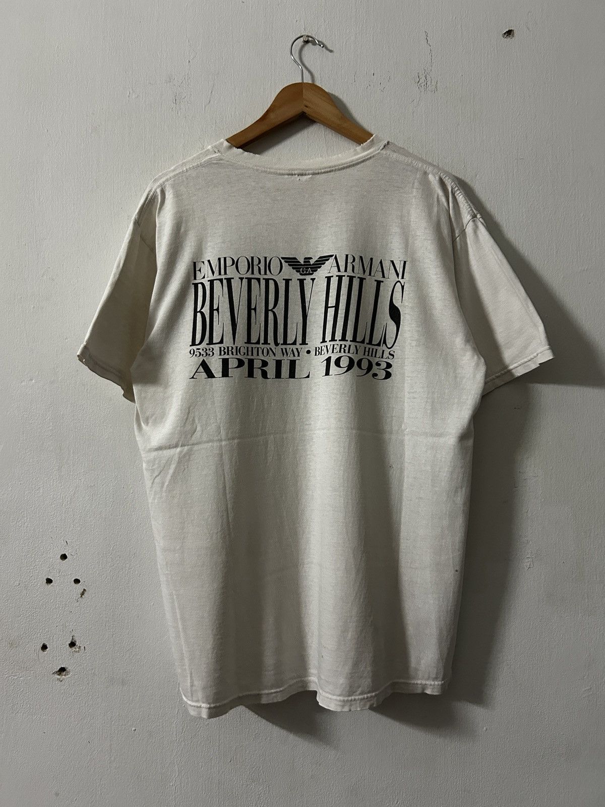 Emporio Armani Vintage 90’s Distressed erd style emporio armani photo tee Size US L / EU 52-54 / 3 - 3 Thumbnail