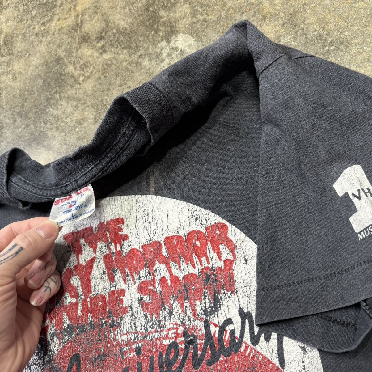 Vintage vintage rocky mountain horror picture show faded tshirt Size US L / EU 52-54 / 3 - 5 Thumbnail