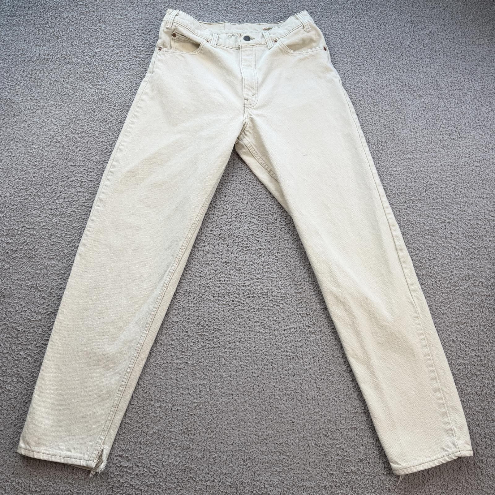 Levi's Vintage Levis 550 Relaxed Fit Jeans Made In USA Cream 33x32 Size US 33 - 1 Thumbnail