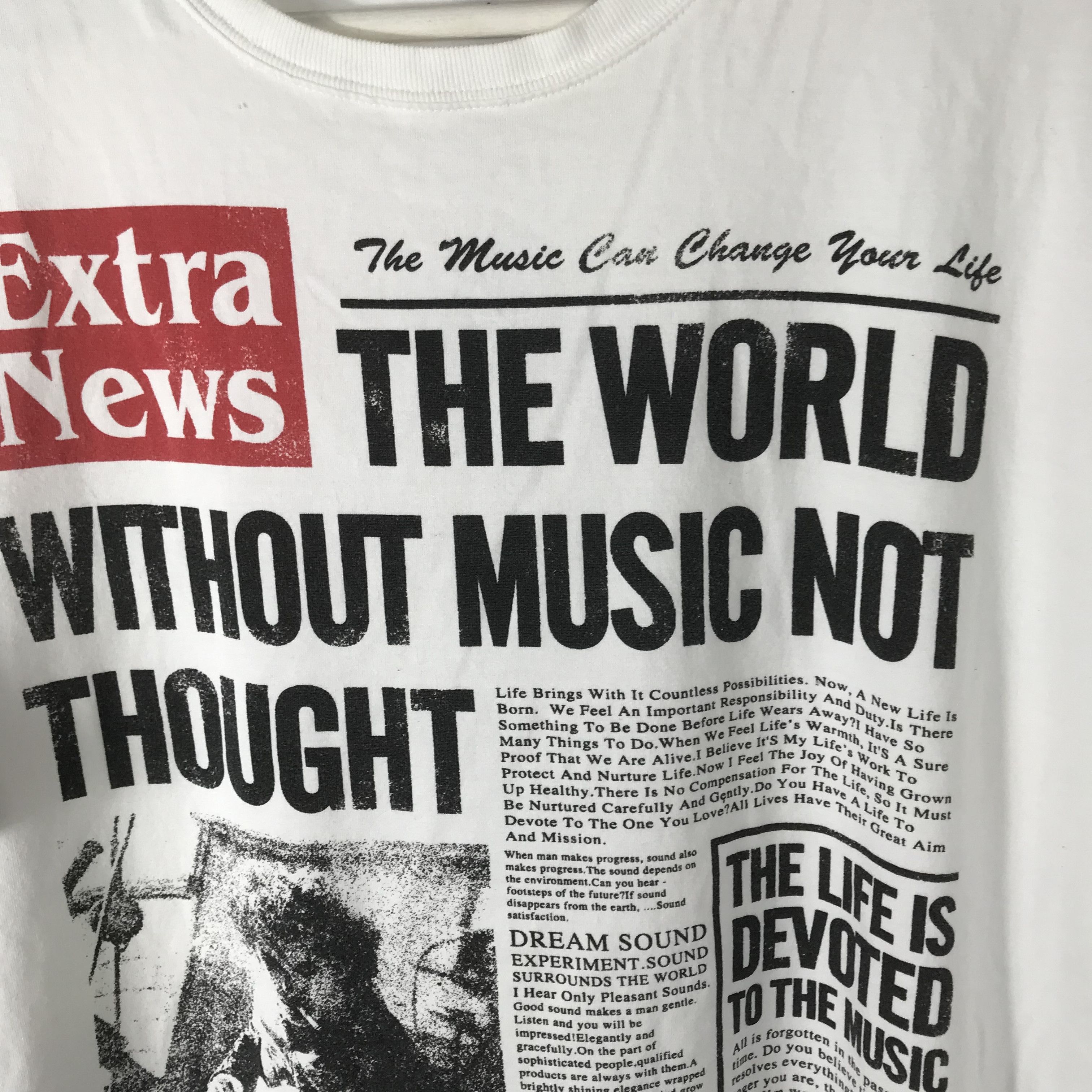 Vintage 90s Jethro NME record band Tull Newspaper All Over Print Tee Size US L / EU 52-54 / 3 - 7 Thumbnail