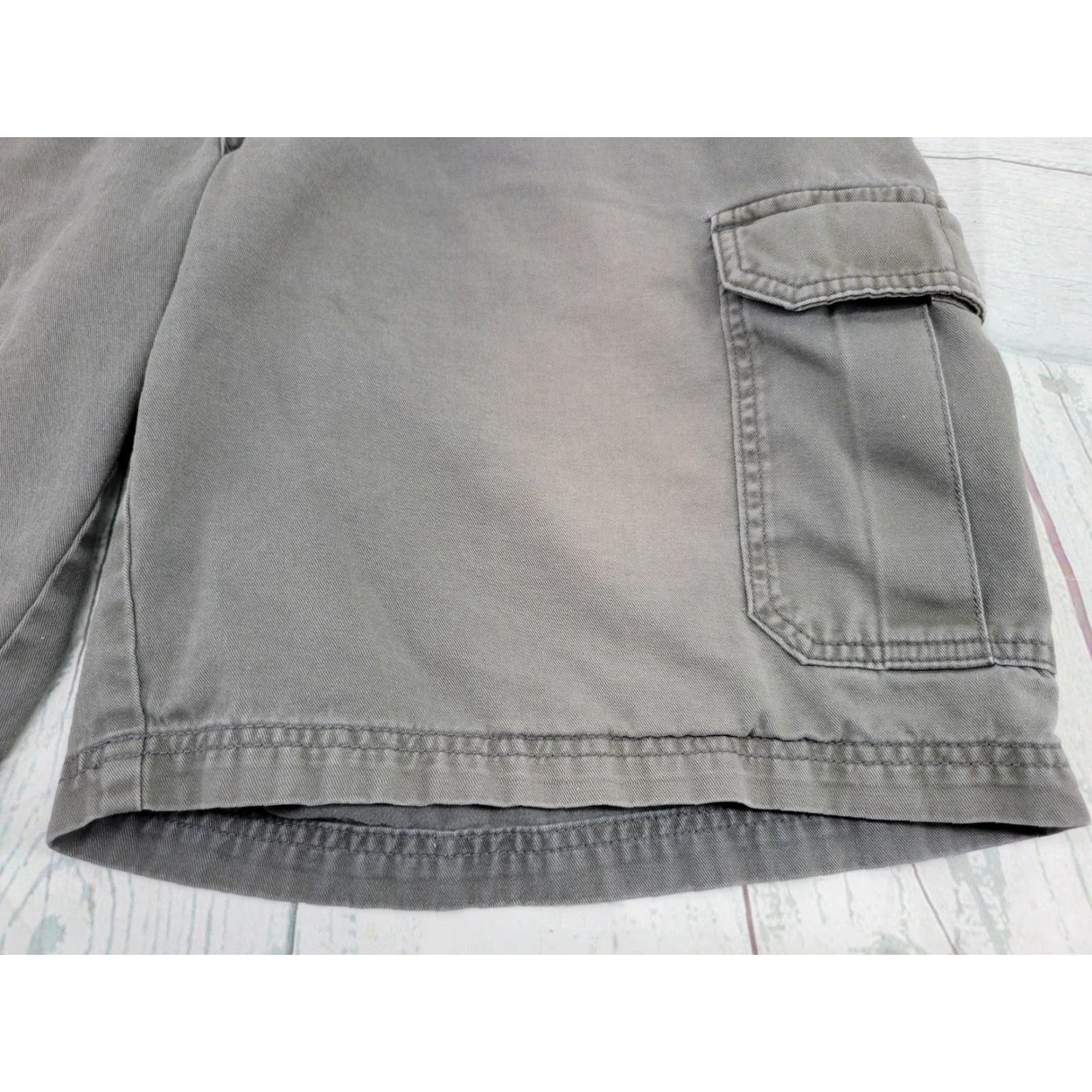 Vintage Columbia Mens Cargo Shorts Gray 38W/10In 100% Cotton Pockets Casual Pain Distressed Faded Distressed Style Cargo Mens Shorts Size US 38 / EU 54 - 2 Thumbnail