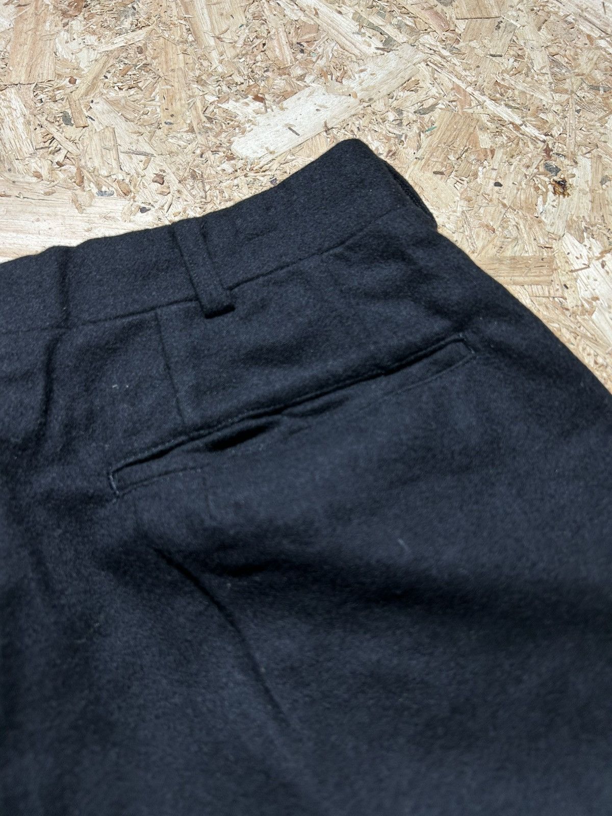 Comme des Garcons Comme Des Garcons Black Pleated Trousers Pants Size US 29 - 7 Thumbnail