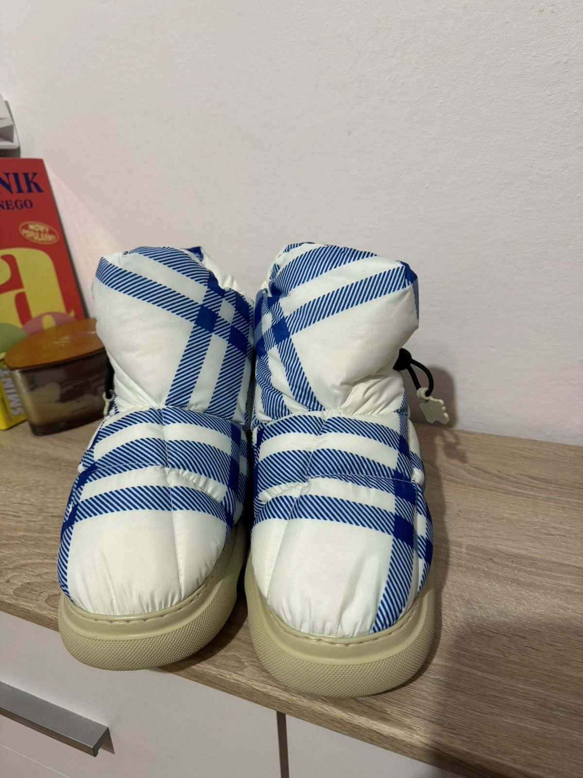 Burberry Burberry pillow boot size 44 Size US 10 / EU 43 - 2 Thumbnail