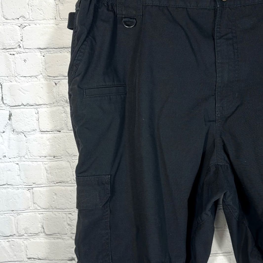 Vintage Item Specifications: Brand: ASOS Size US 44 / EU 60 - 2 Thumbnail