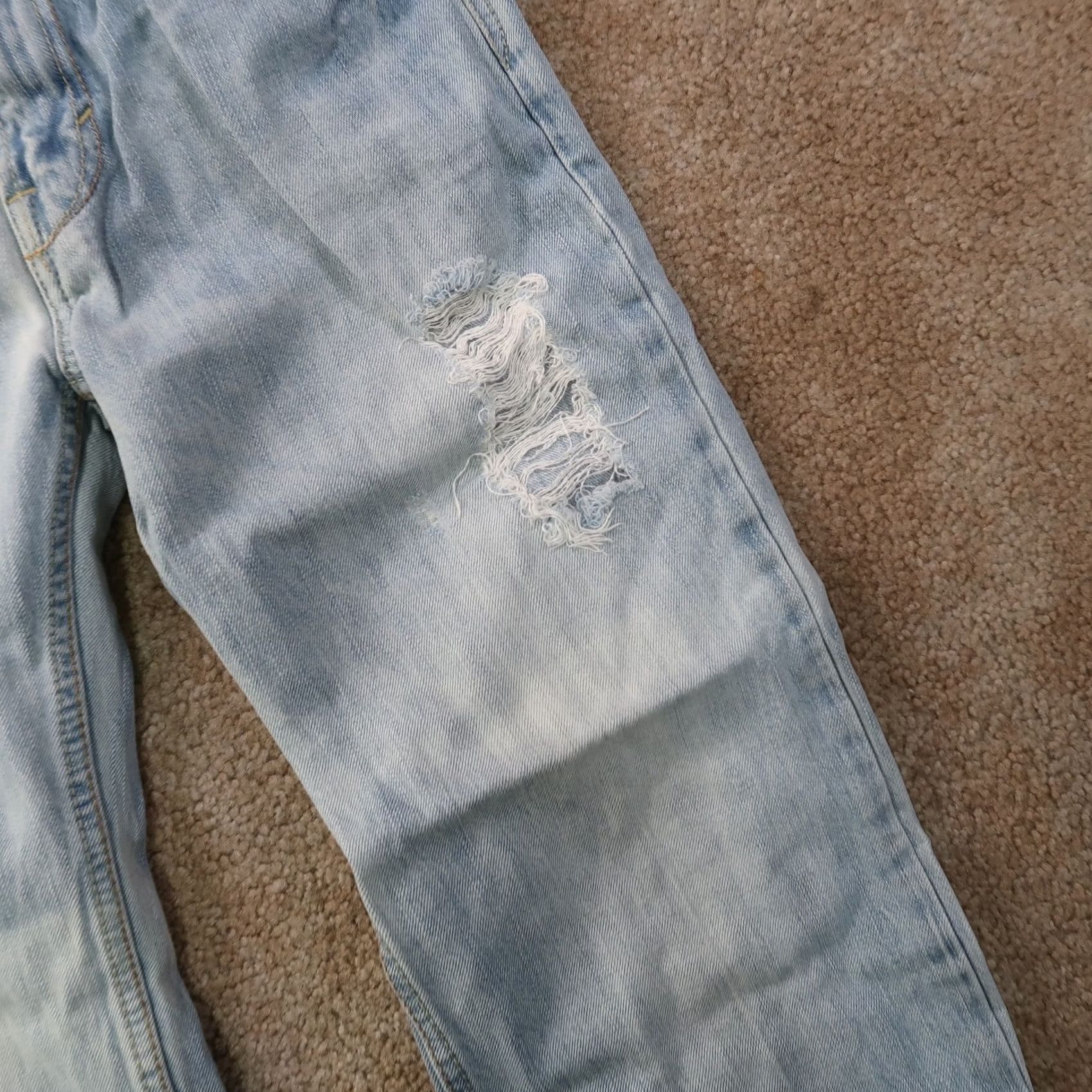 American Eagle Outfitters American Eagle Outfitters Jeans Men’s 26x28 Blue Denim Straight 5-Pocket Distressed Relaxed Low Rise Denim)$ Size US 26 / EU 42 - 2 Thumbnail