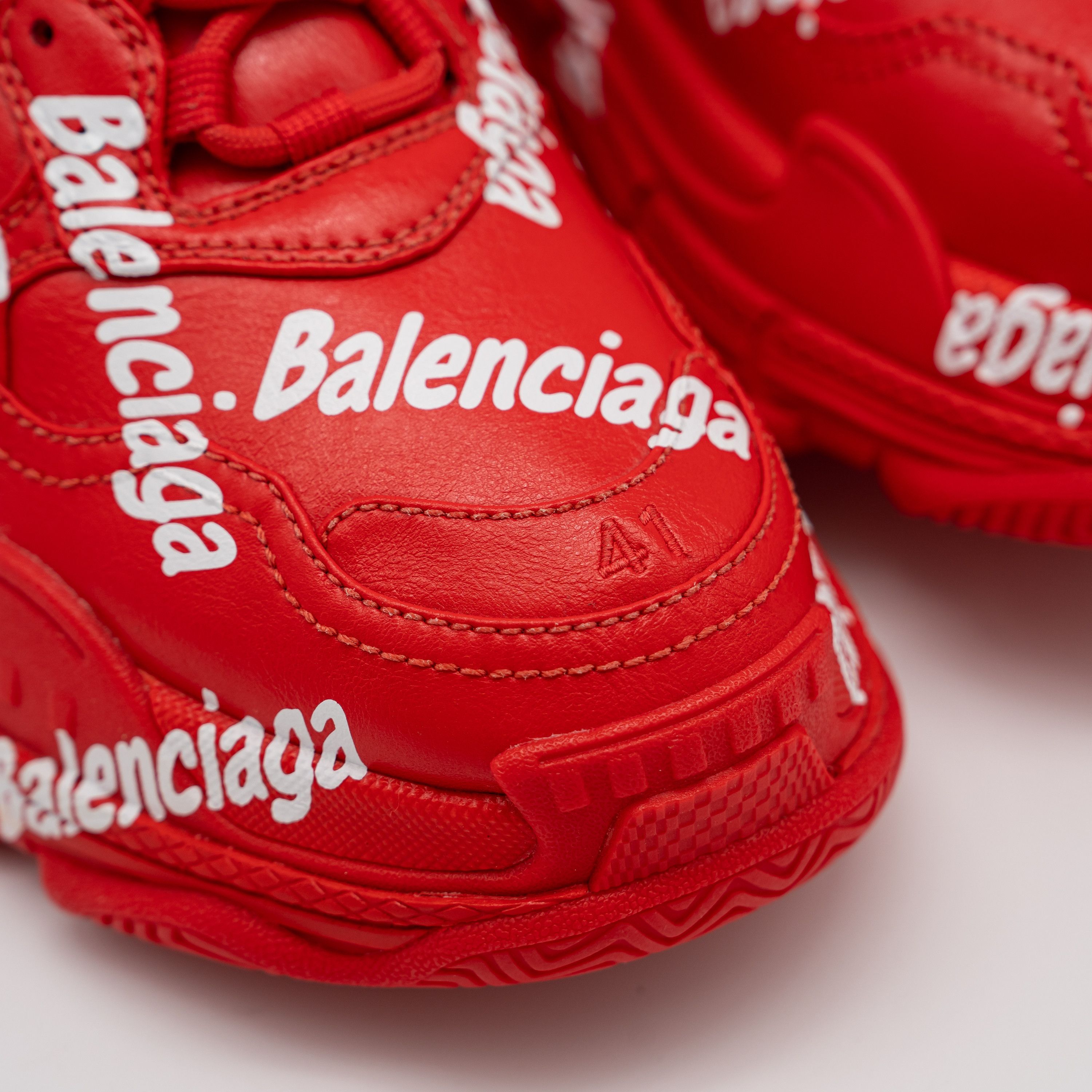 Balenciaga 41eu Balenciaga Triple S All Over Tomato Red White Print Size US 8 / EU 41 - 7 Thumbnail