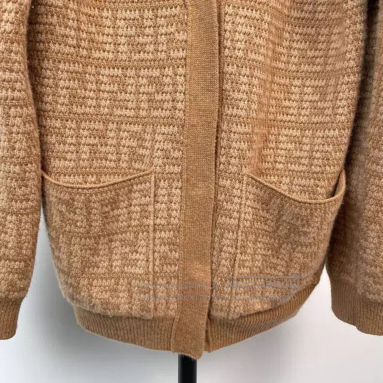 Fendi Fendi FW23 Brown Monogrammed Logo Embroidered V-neck Singl Size XXS / US 00 / IT 34 - 9 Thumbnail