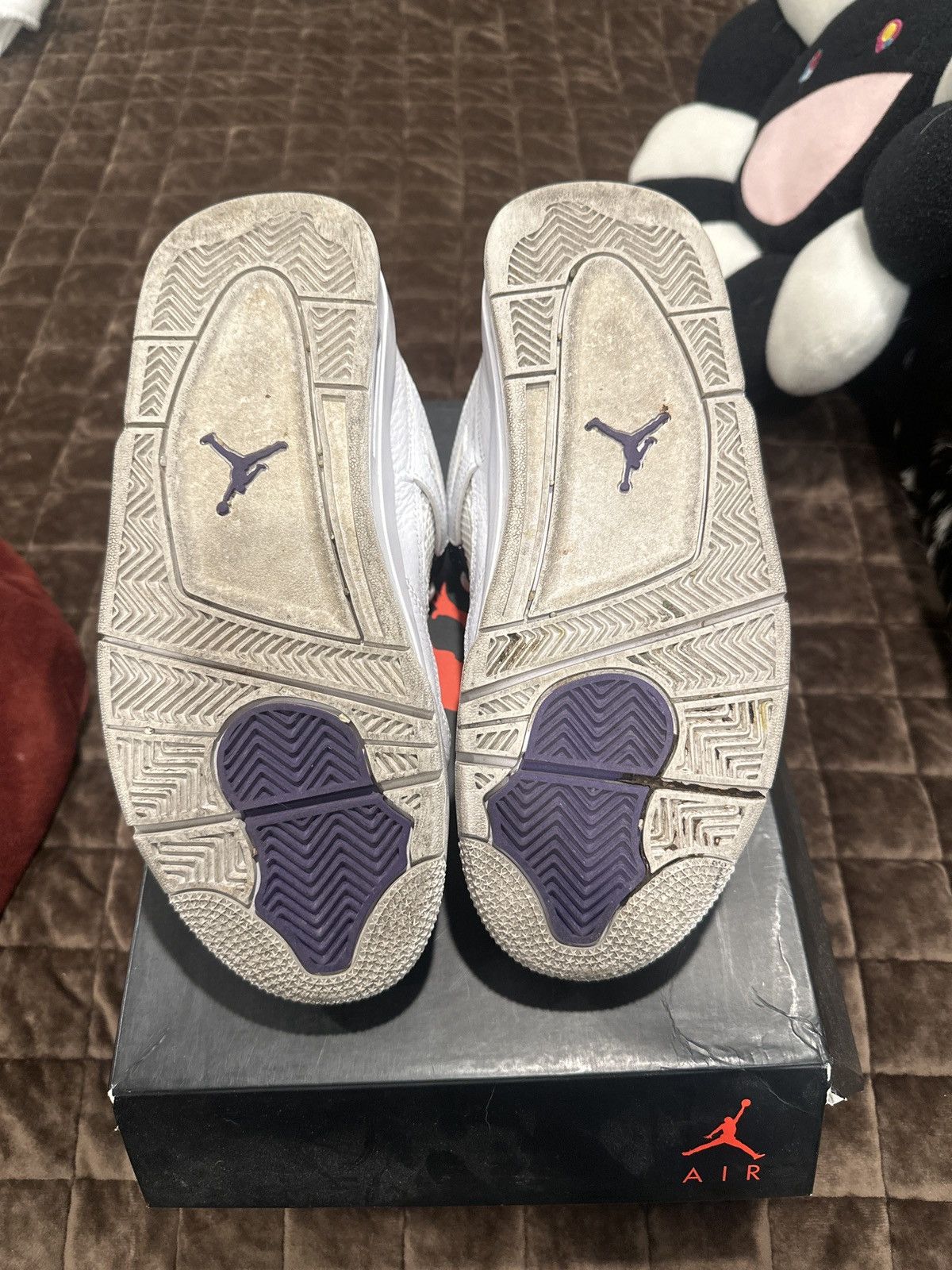 Nike Metallic 4’s Size US 7 / EU 40 - 6 Thumbnail