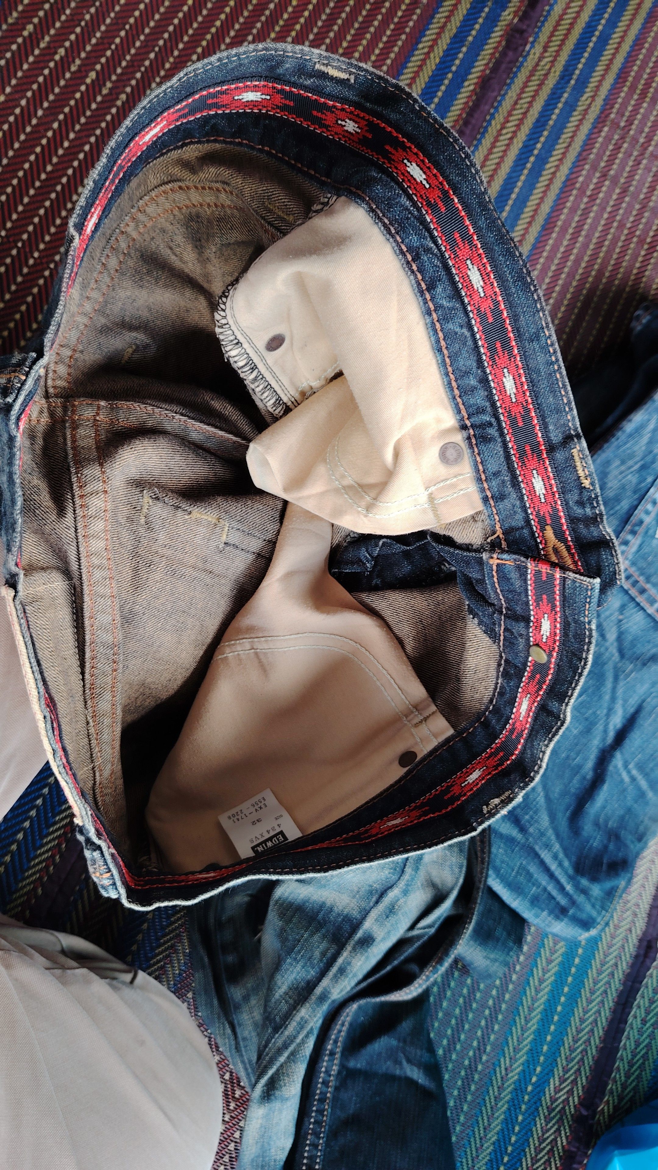 Edwin 💥Flare💥EDWIN EXCLUSIVE VINTAGE DISTRESSED DENIM Size US 33 - 17 Thumbnail