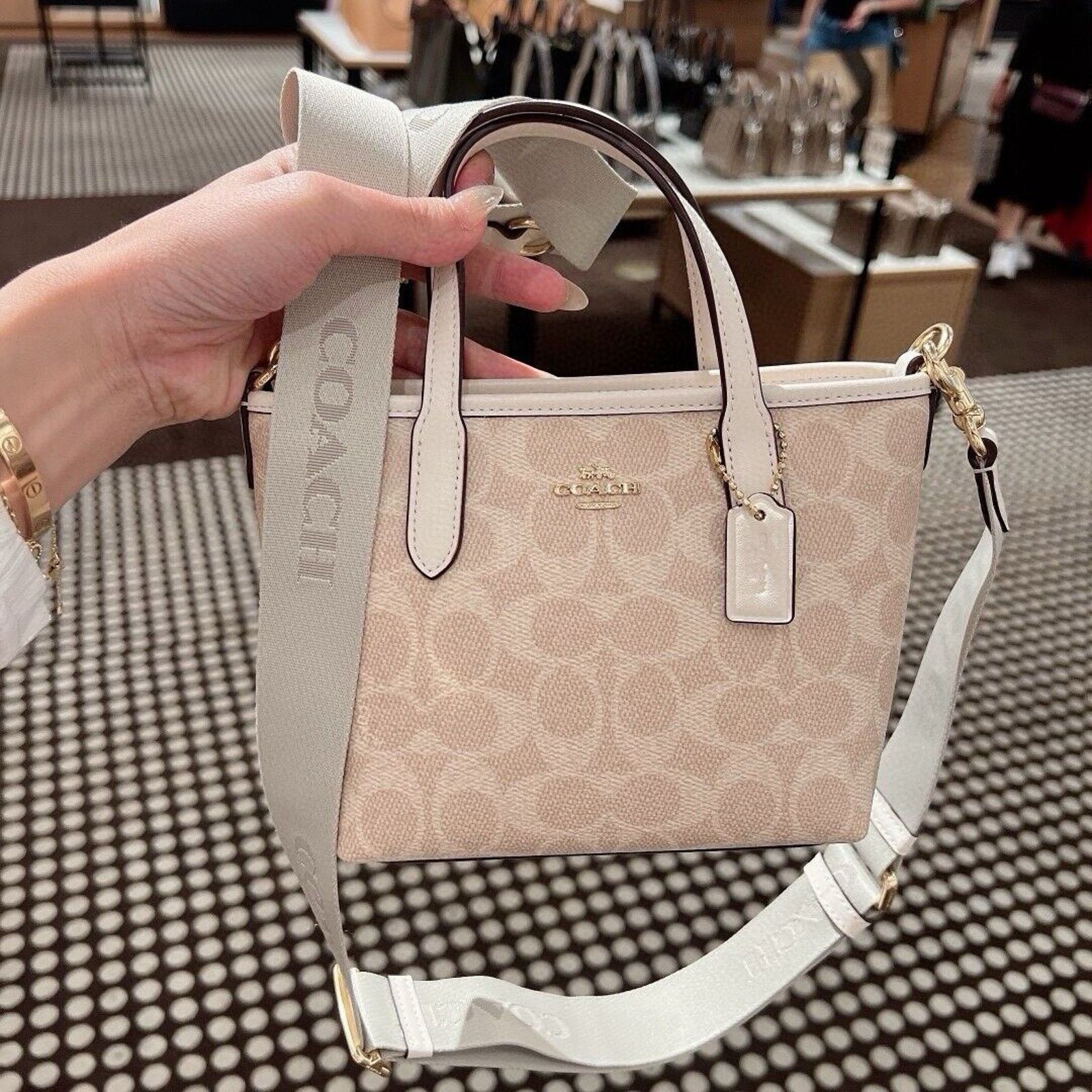 Coach NWT Coach city mini tote bag CW032 Gold/Sand/Chalk Size ONE SIZE - 2 Thumbnail
