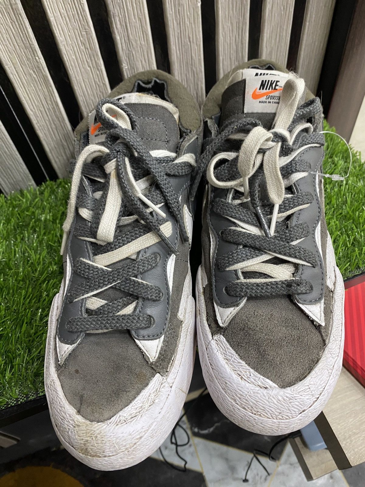Nike × Sacai Nike X sacai blazer low grey Size US 6 / EU 39 - 2 Thumbnail