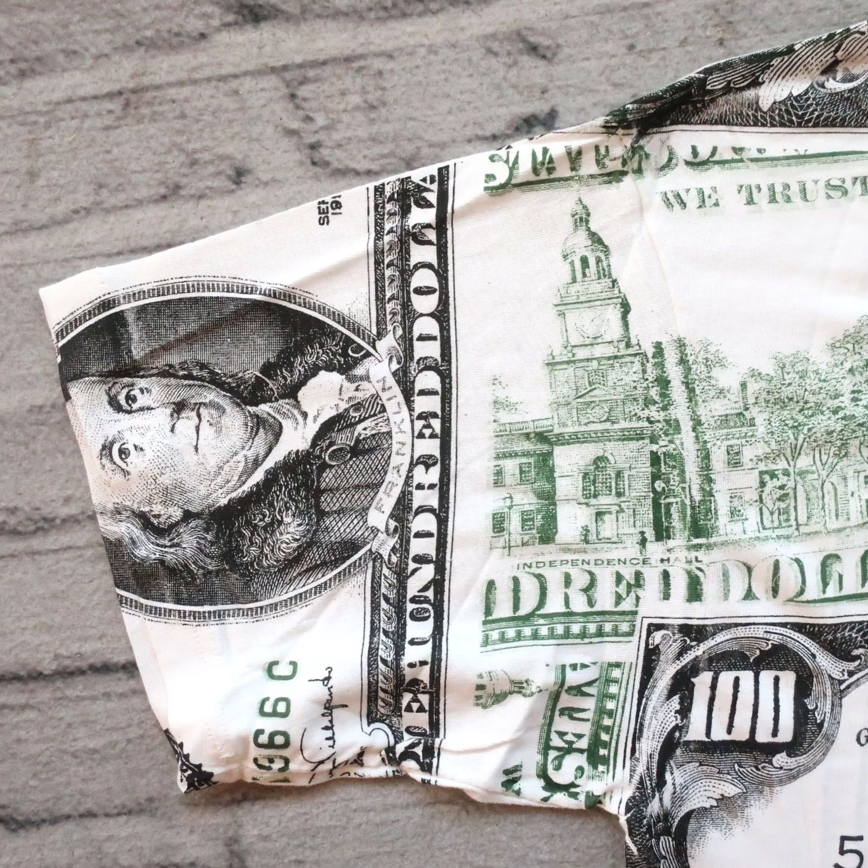 Vintage Vintage 100 Dollar Bill Benjamin Money All Over Print Tshirt Mens X-Large White Dynasty Tshirt Money Vintage 90s Theme Size US XL / EU 56 / 4 - 5 Thumbnail