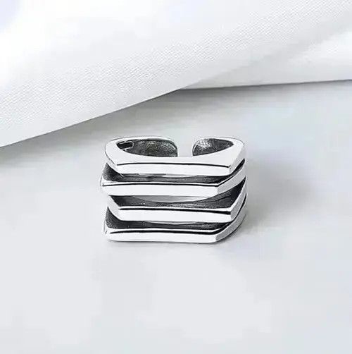 VIBE Streetwear Vintage Geometric Ring Size ONE SIZE - 3 Thumbnail