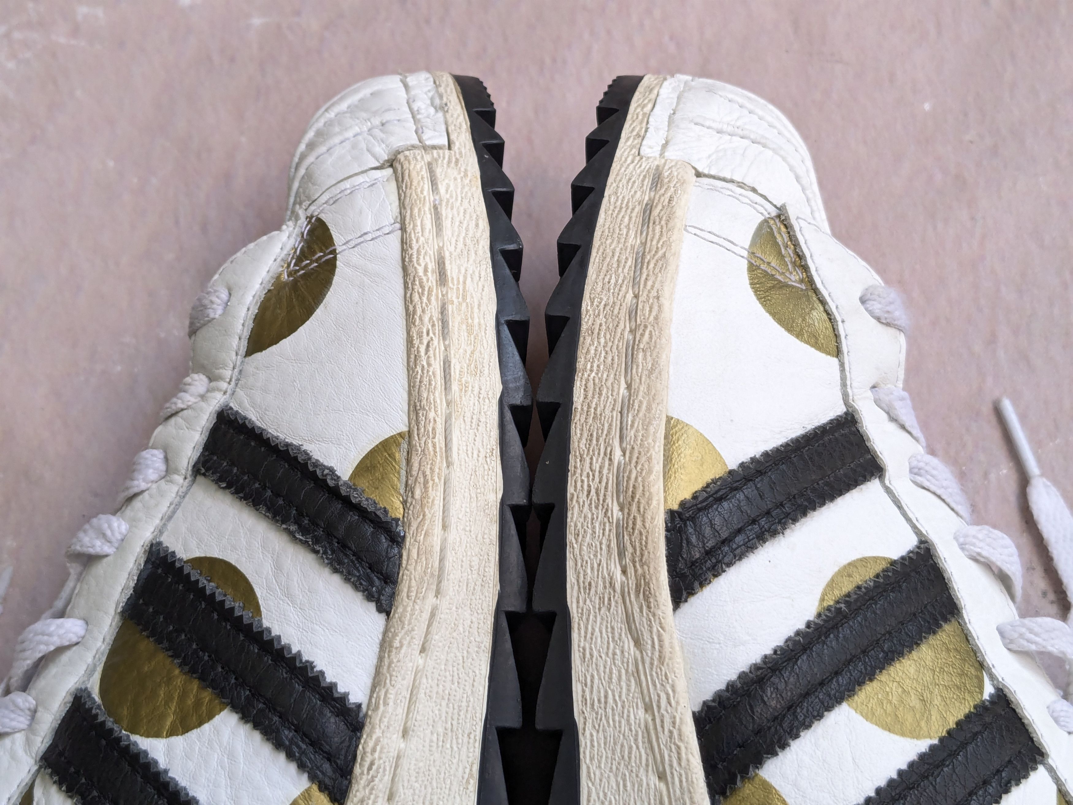 Adidas × Jeremy Scott adidas Jeremy Scott Superstar G61527 White Black 9 Gold Size US 9 / EU 42 - 7 Thumbnail