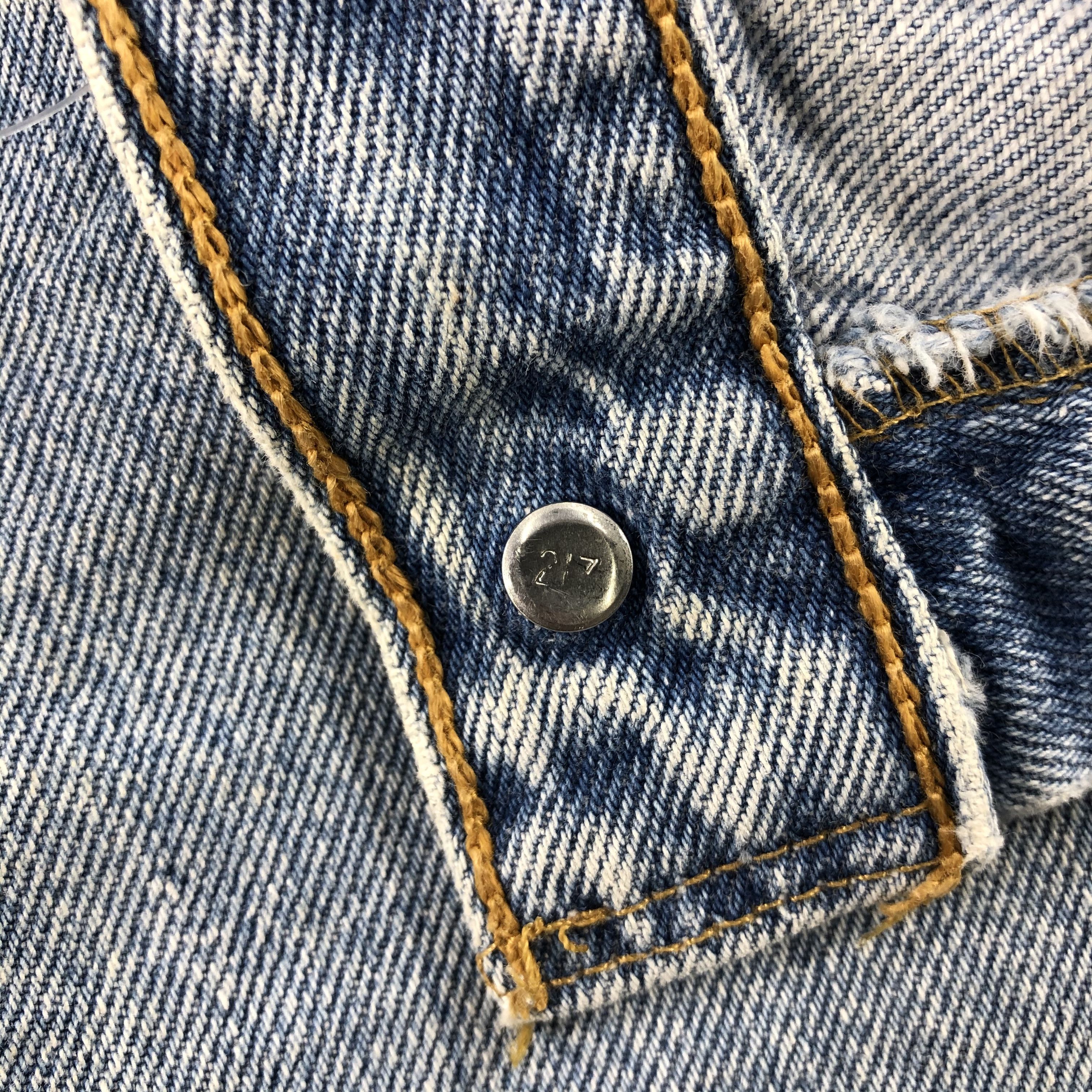 Levi's 90s Vintage Levis 501 Custom Jeans-JM2928 Size US 31 - 10 Thumbnail