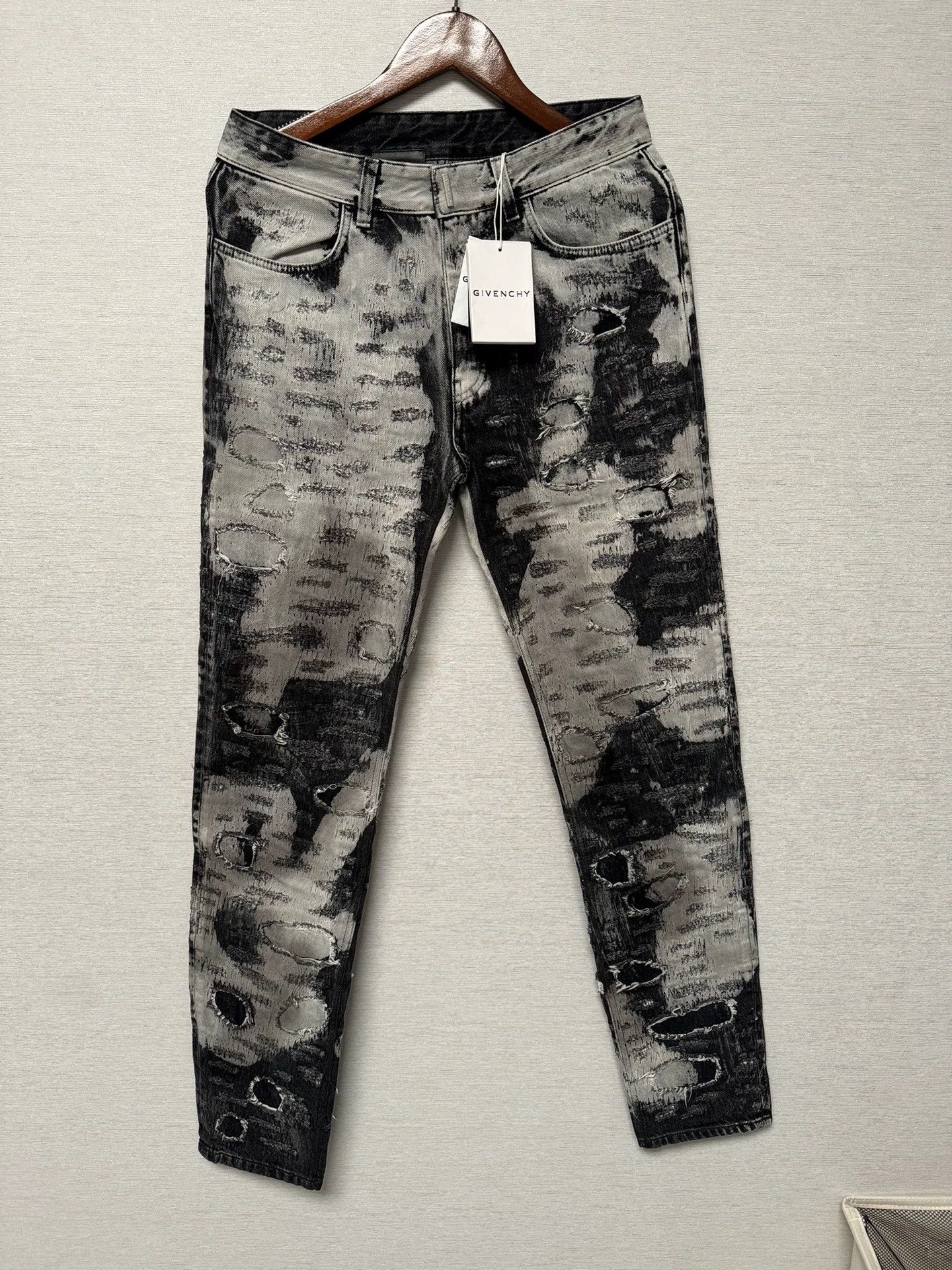 Givenchy Givenchy Cow Print Boro Distressed Embroidered Jeans Travis Size US 30 / EU 46 - 1 Thumbnail