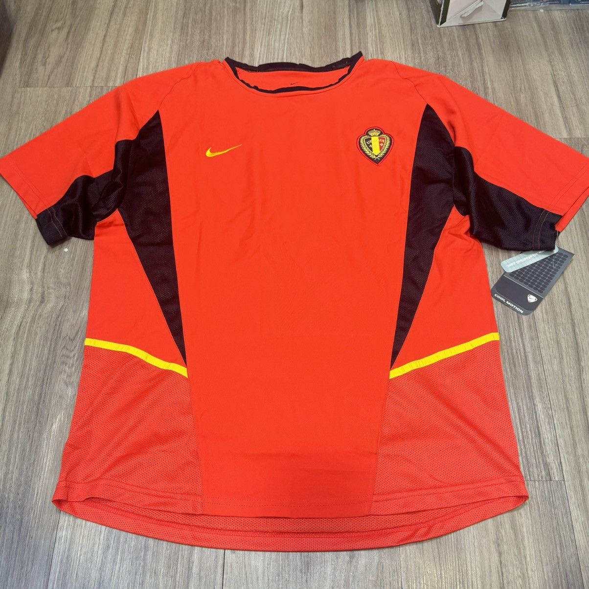 Nike Belgium World Cup 2002 home shirt (Bnwt) Size US M / EU 48-50 / 2 - 1 Thumbnail