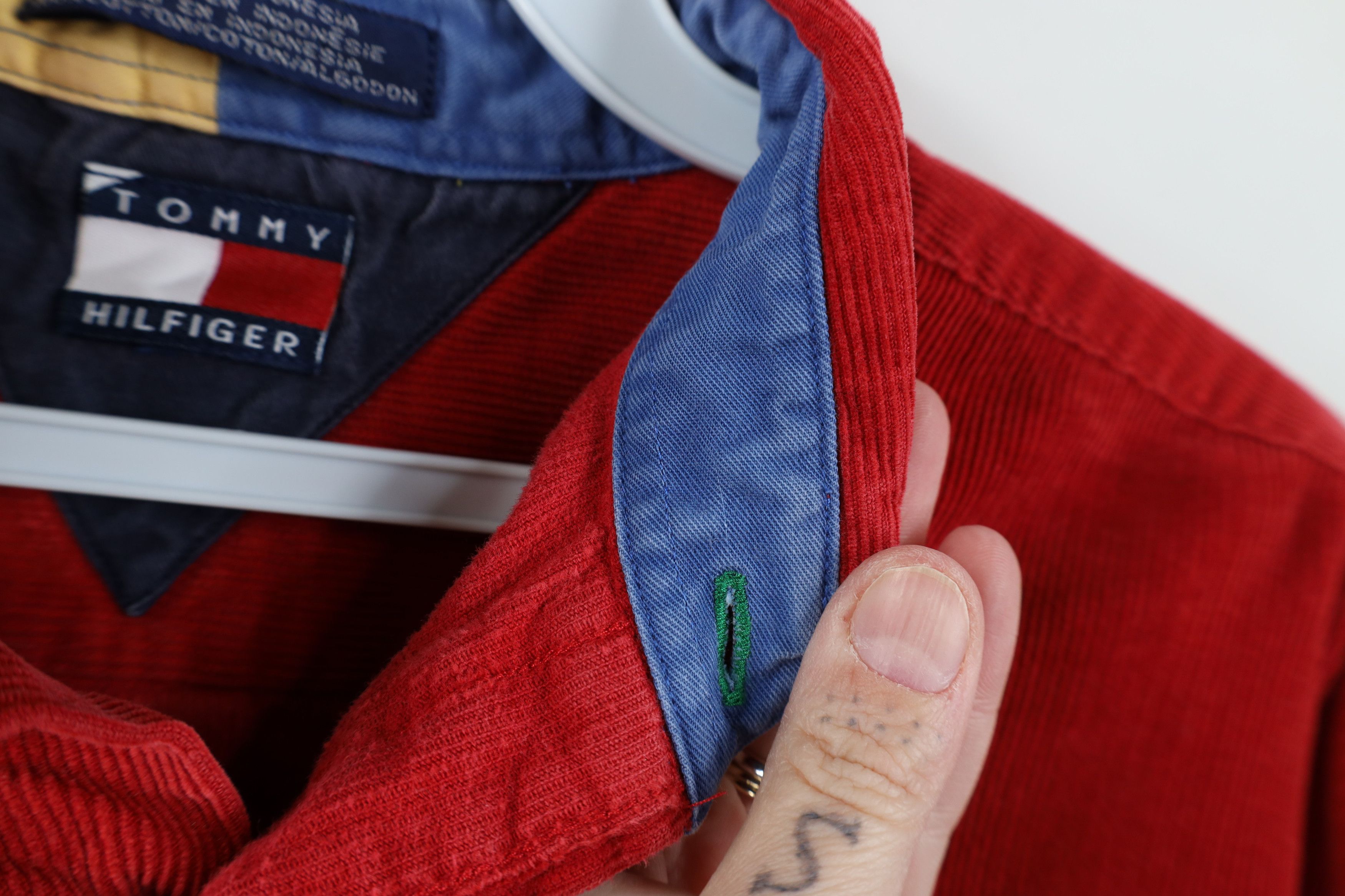 Tommy Hilfiger Vintage 90s Tommy Hilfiger Collared Button Down Shirt Red Size US S / EU 44-46 / 1 - 11 Thumbnail