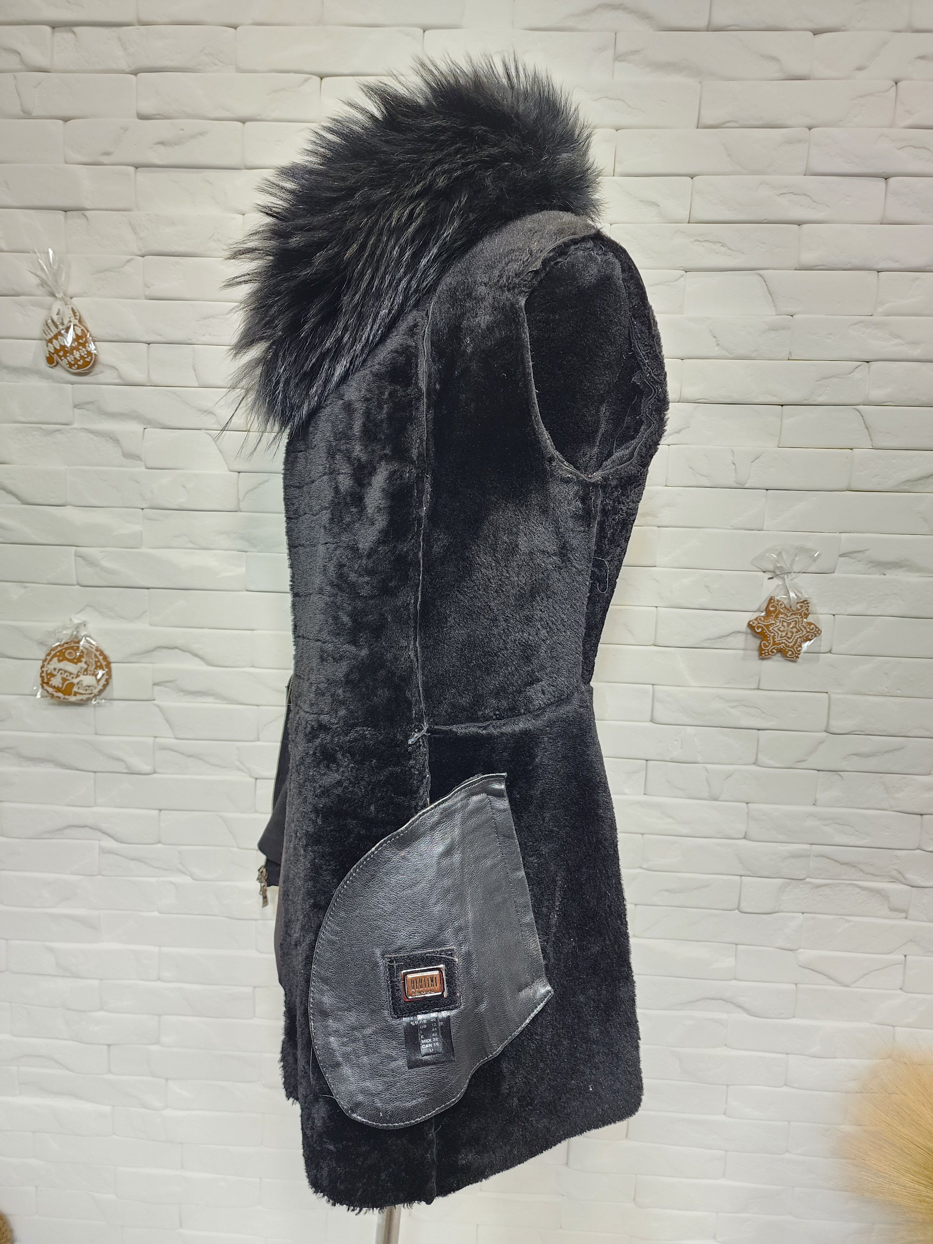 Furla Black Sheepskin Coat: Women's Genuine Fur Jacket Size S / US 4 / IT 40 - 10 Thumbnail