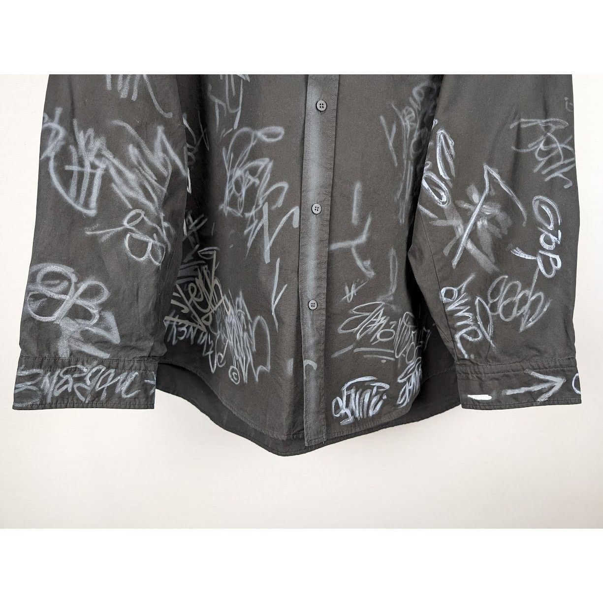 Balenciaga o1rshd1 Cotton Poplin Graffiti Oversized Shirt in Black Size US L / EU 52-54 / 3 - 6 Thumbnail