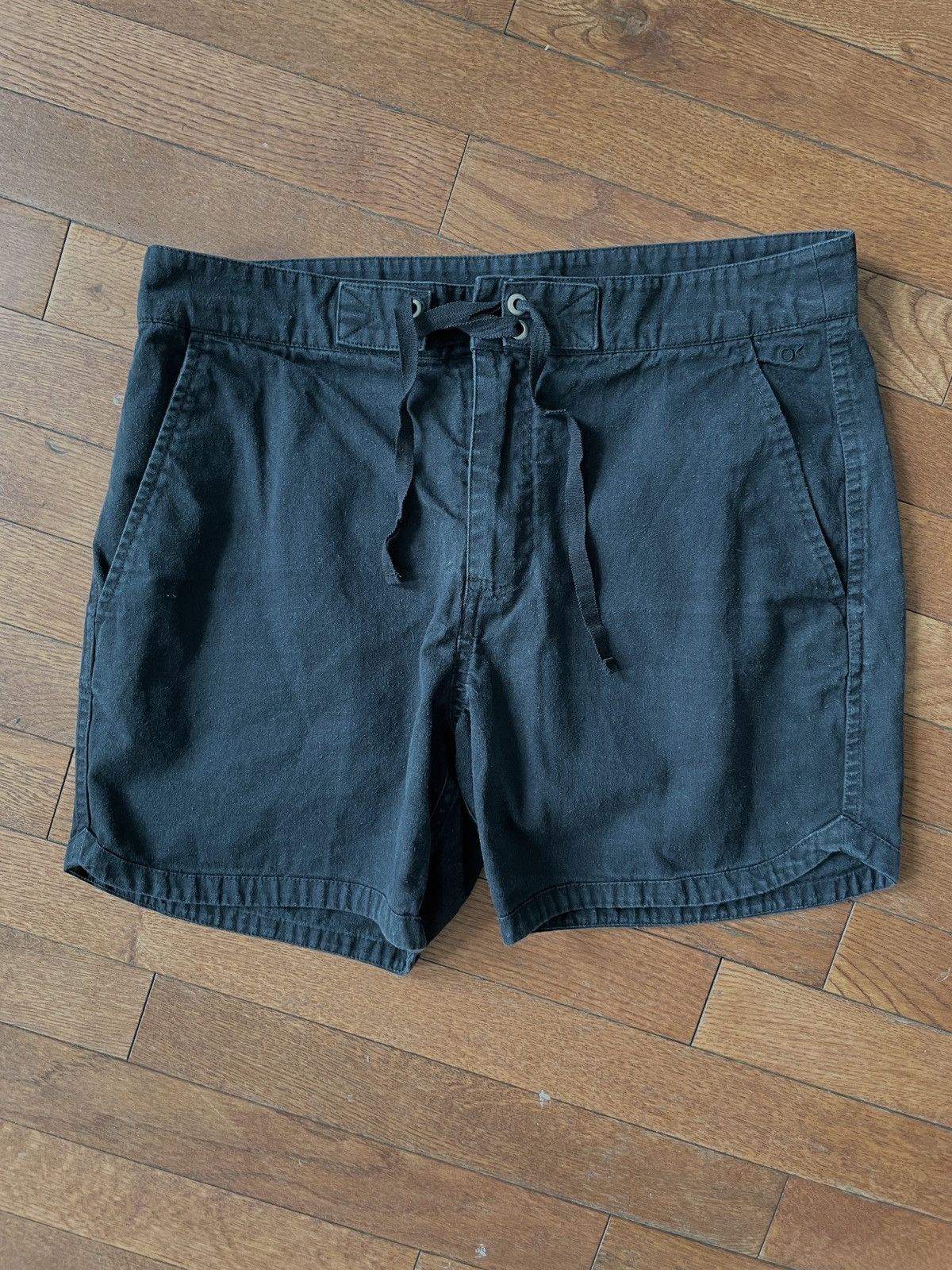 Outerknown Vintage style black surf shorts Size US 29 - 1 Thumbnail