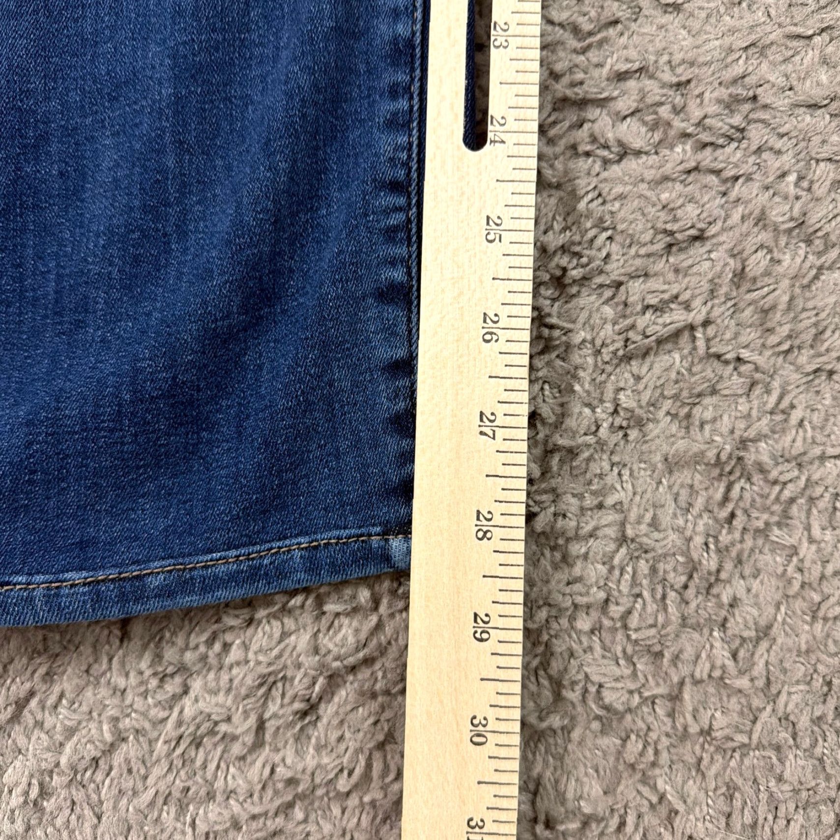 Vintage Mavi Jeans Mens 36 Straight Leg Low Rise Regular Dark Wash Denim Stretch Zach Jeans Mens Regular 36 Dark Blue Cotton Blend Logo 29 Inseam 34 Waist Size US 36 / EU 52 - 6 Thumbnail