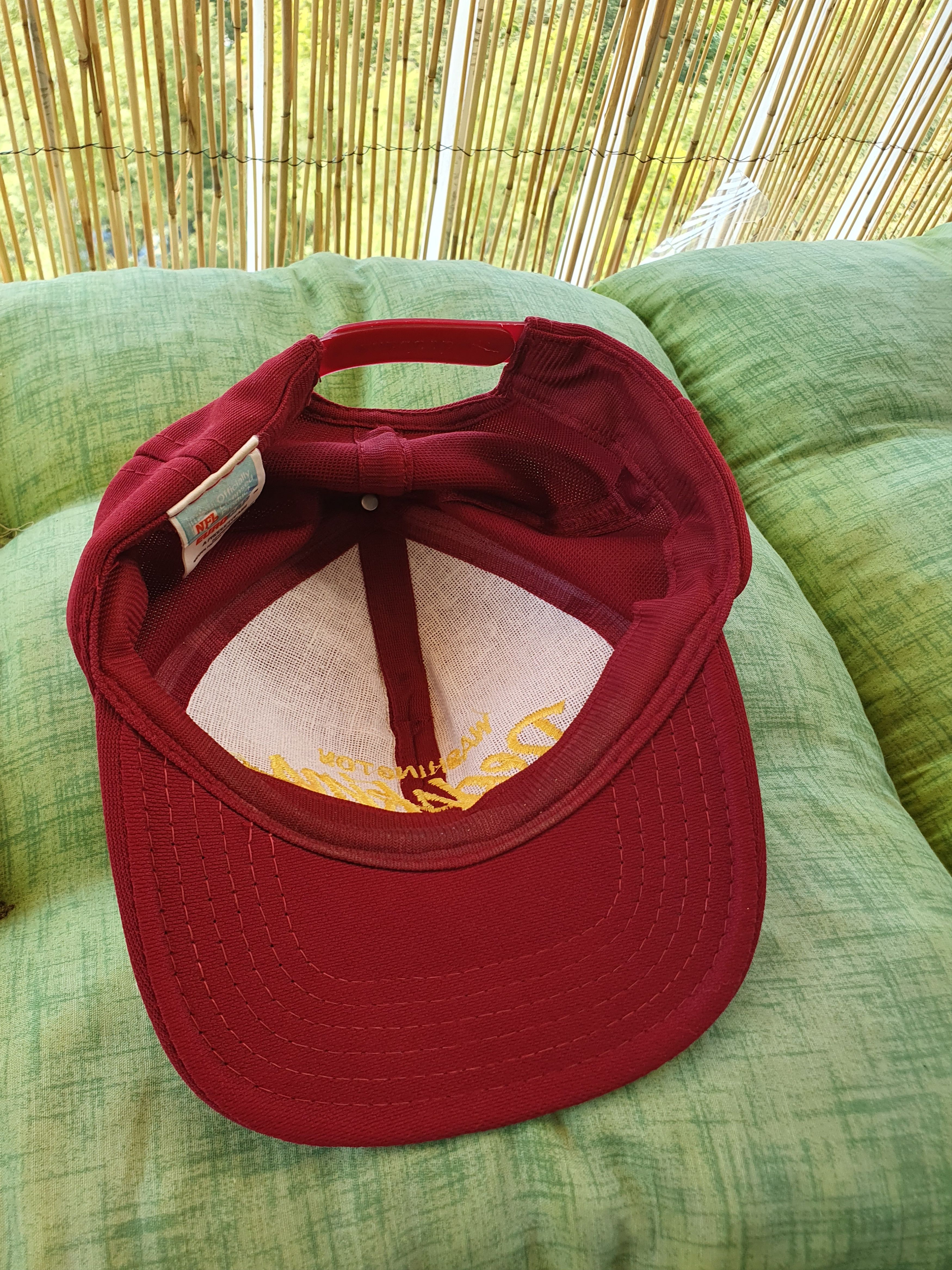 NFL × Vintage Washington Redskins NFL Script Euro Cap Snapback Hat Size ONE SIZE - 3 Thumbnail
