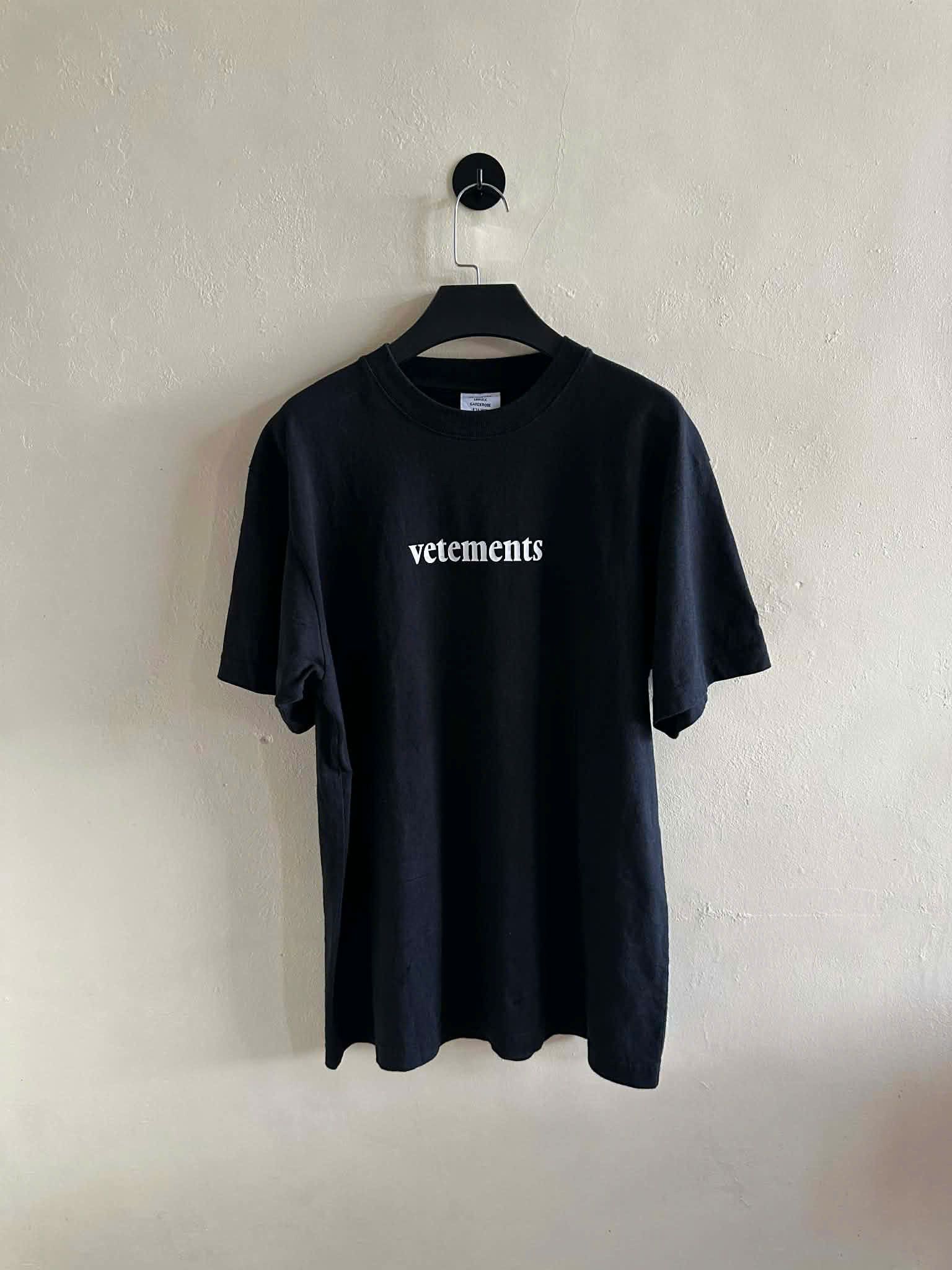 Vetements T SHIRT VETEMNES Size US XS / EU 42 / 0 - 1 Thumbnail