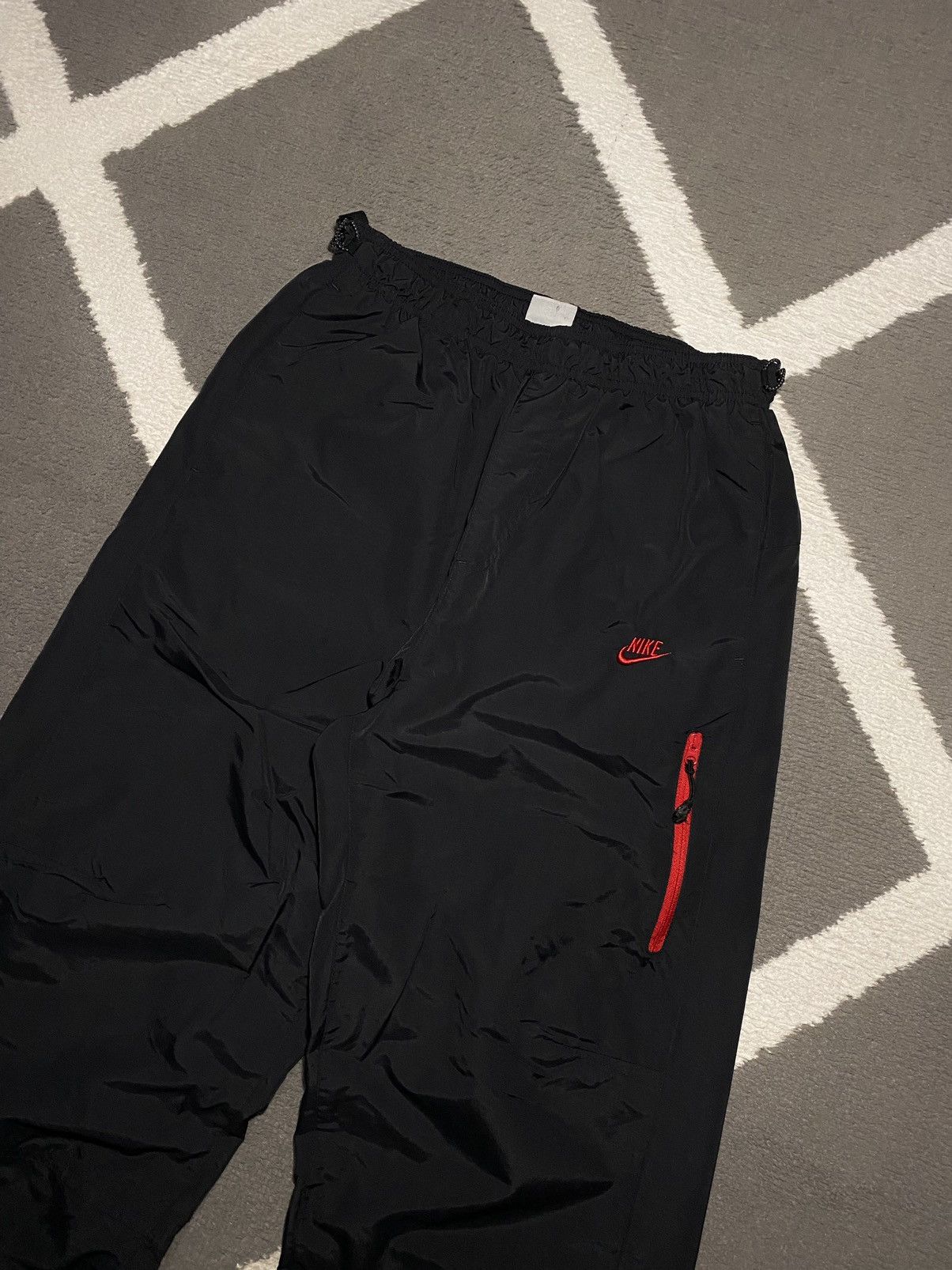 Nike Vintage 00’s Nike Air Max 95 Nylon Track Pants Size US 30 / EU 46 - 6 Thumbnail