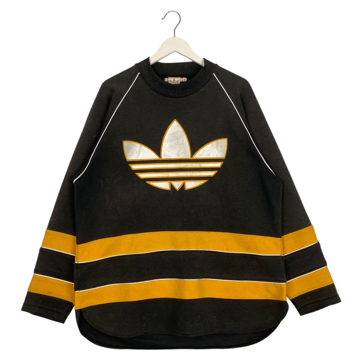 Adidas × Vintage Vintage Adidas Big Printed Crewneck Sweatshirt Black/Yellow Size US L / EU 52-54 / 3 - 1 Thumbnail