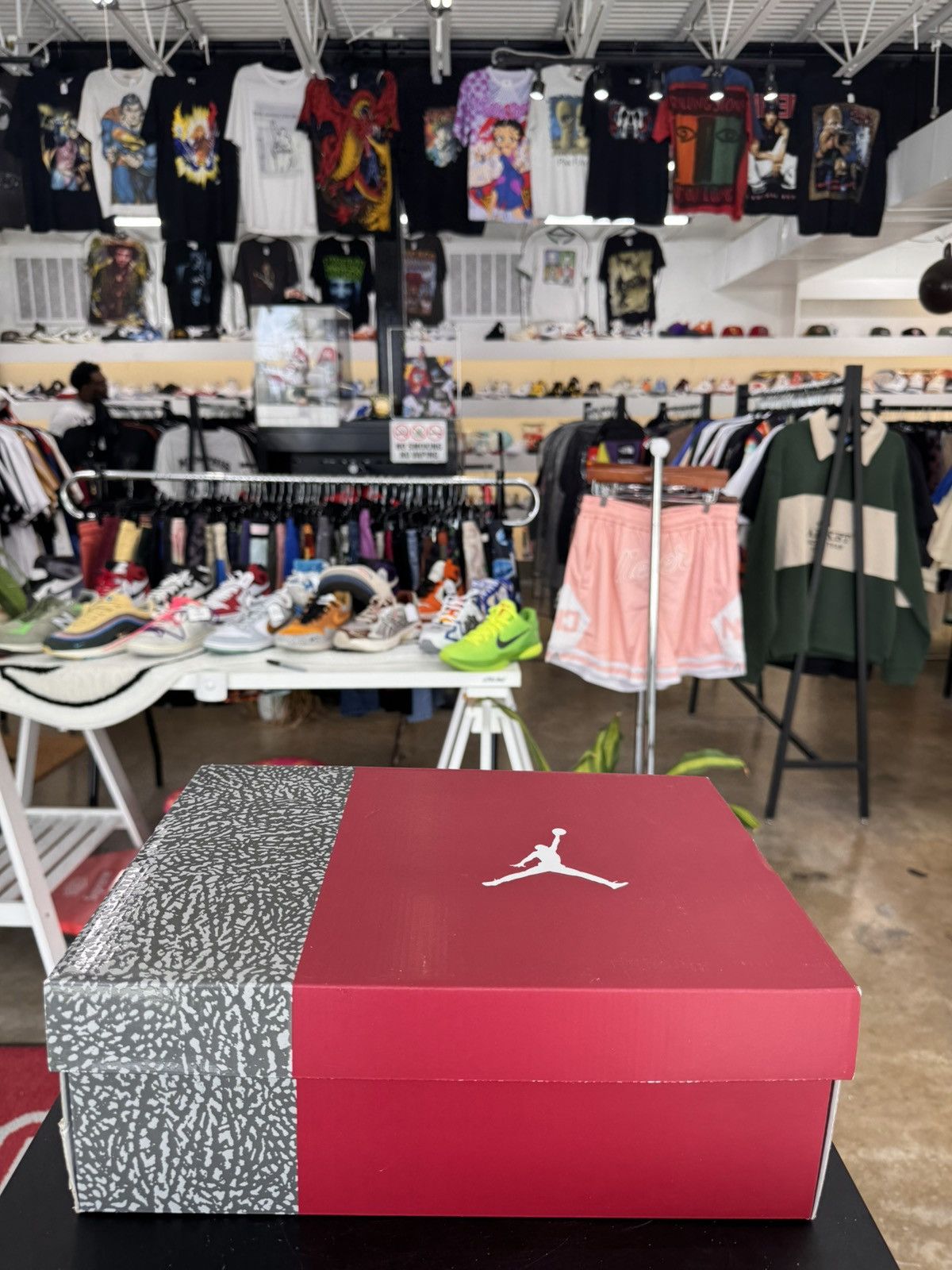 Jordan Brand Air Jordan 3 Cardinal Red Size 10 (2022) Size US 10 / EU 43 - 13 Thumbnail