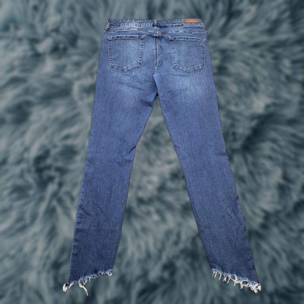 Vintage Articles of Society Skinny Jeans Women's 28 Blue Faded Denim Stretch Frayed Hem Jeans Womens 28 Blue Denim Stretch Frayed Hem Size 28" / US 6 / IT 42 - 1 Thumbnail