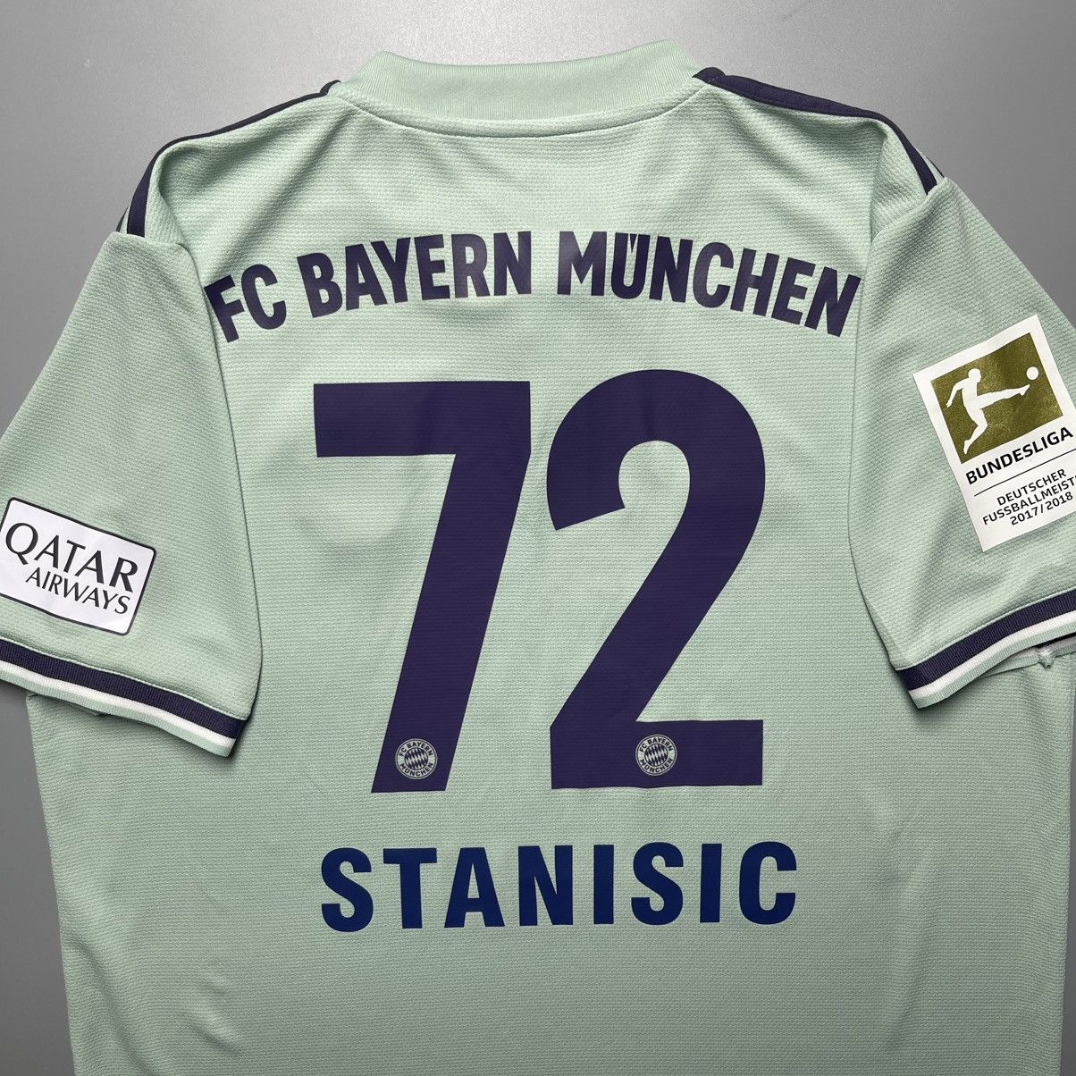 Vintage BAYERN ADIDAS 2018/2019 FOOTBALL AWAY JERSEY #72 STANISIC Size US L / EU 52-54 / 3 - 9 Thumbnail