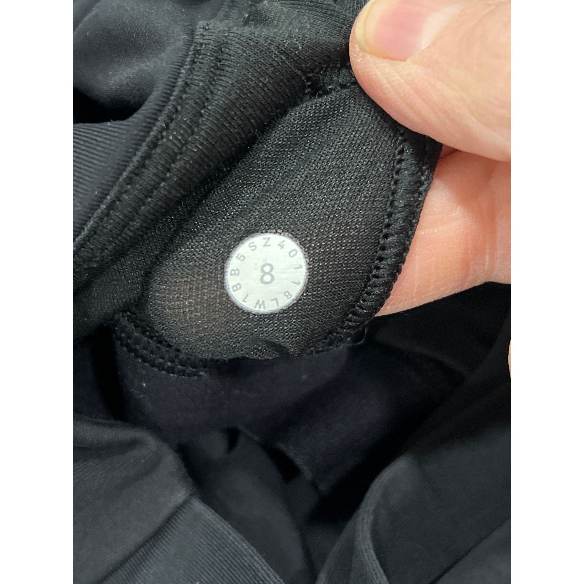 Lululemon Lululemon Stash N Run Tank *Medium Support For B/C Cup Black Size M / US 6-8 / IT 42-44 - 6 Thumbnail