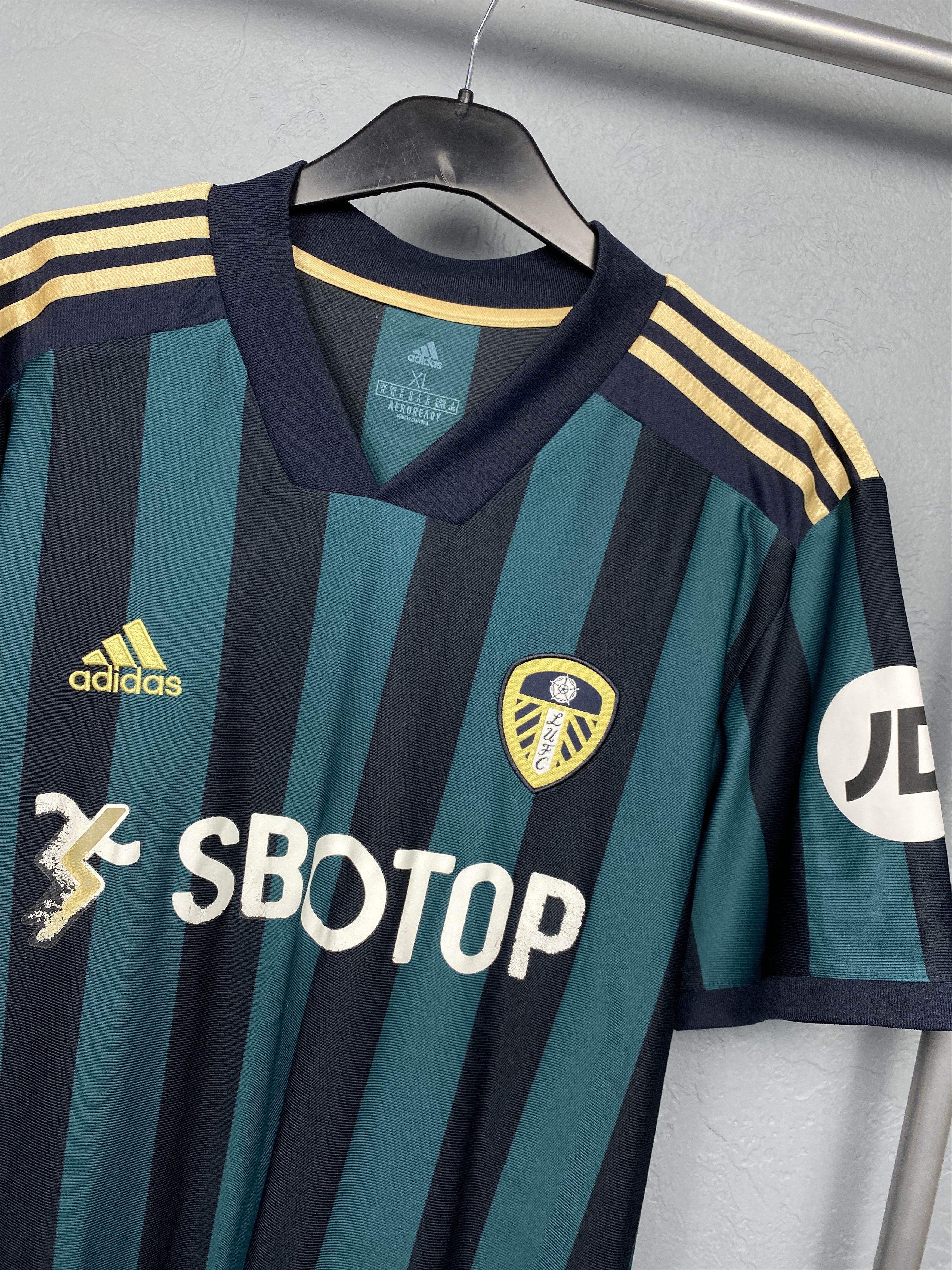 Adidas Adidas LEEDS UNITED 2020 Soccer Jersey T-Shirt Size US XL / EU 56 / 4 - 2 Thumbnail