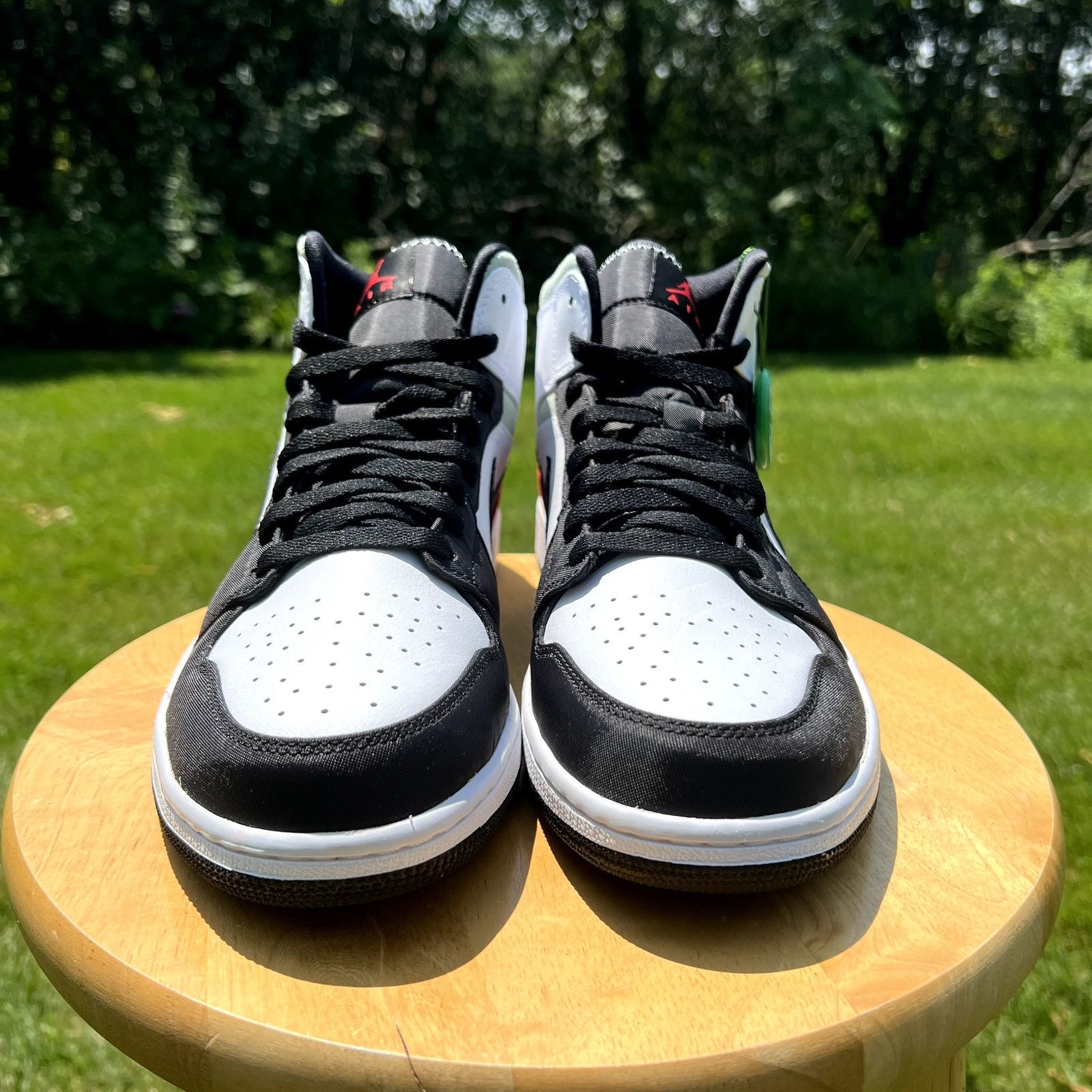 Jordan Brand × Nike Nike Air Jordan 1 Mid SE Red Black Toe Men's Shoes - Size 11 Size US 11 / EU 44 - 5 Thumbnail