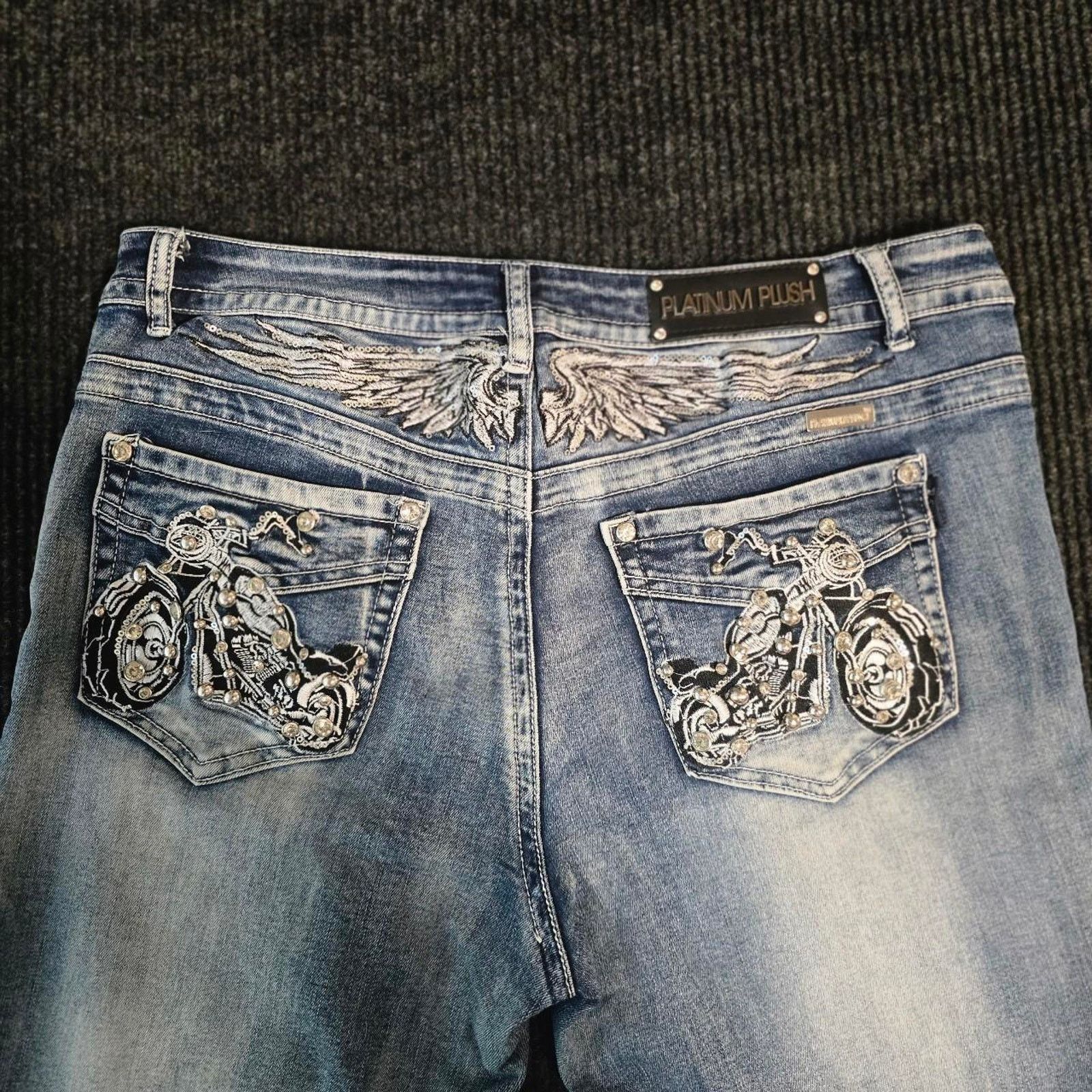 Other Platinum Plush Embroidered with rhinestone bootcut Jeans Size 28" / US 6 / IT 42 - 1 Thumbnail