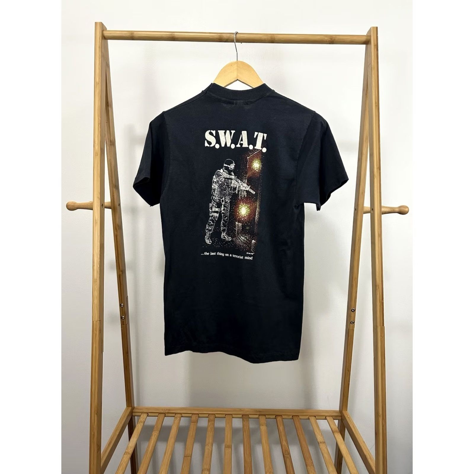 Hanes Hanes Black T-Shirt M VTG 80s DOE Last Thing On Terrorist Mind SWAT MP3 Gun Military Energy Power HK H&K AK47 Mens Size US M / EU 48-50 / 2 - 2 Thumbnail