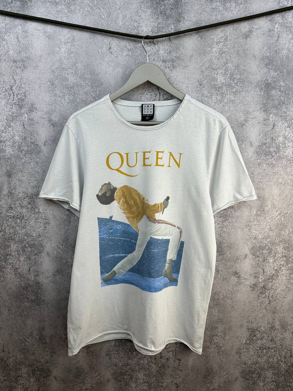 Amplified Amplified x Queen Freddie Mercury Distressed Graphic T-Shirt Size US XL / EU 56 / 4 - 1 Thumbnail