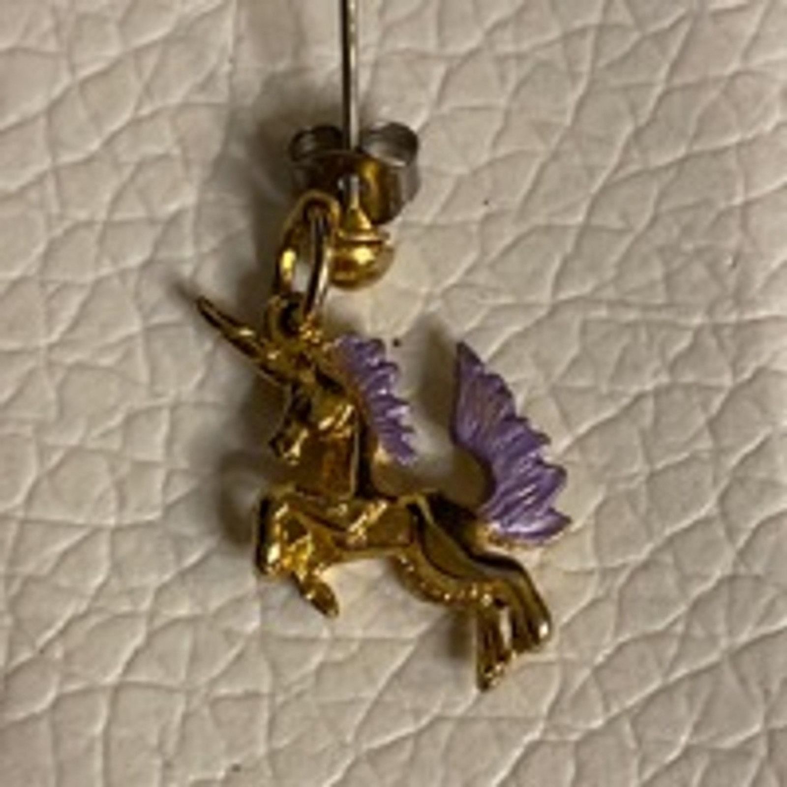 Other Gold Unicorn Pegasus Earrings Purple Wings Fantasy Dangle Size ONE SIZE - 5 Thumbnail
