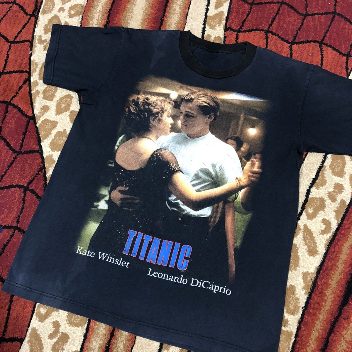 Vintage Vintage Titanic Movie Rare T Shirt Size US XL / EU 56 / 4 - 1 Thumbnail