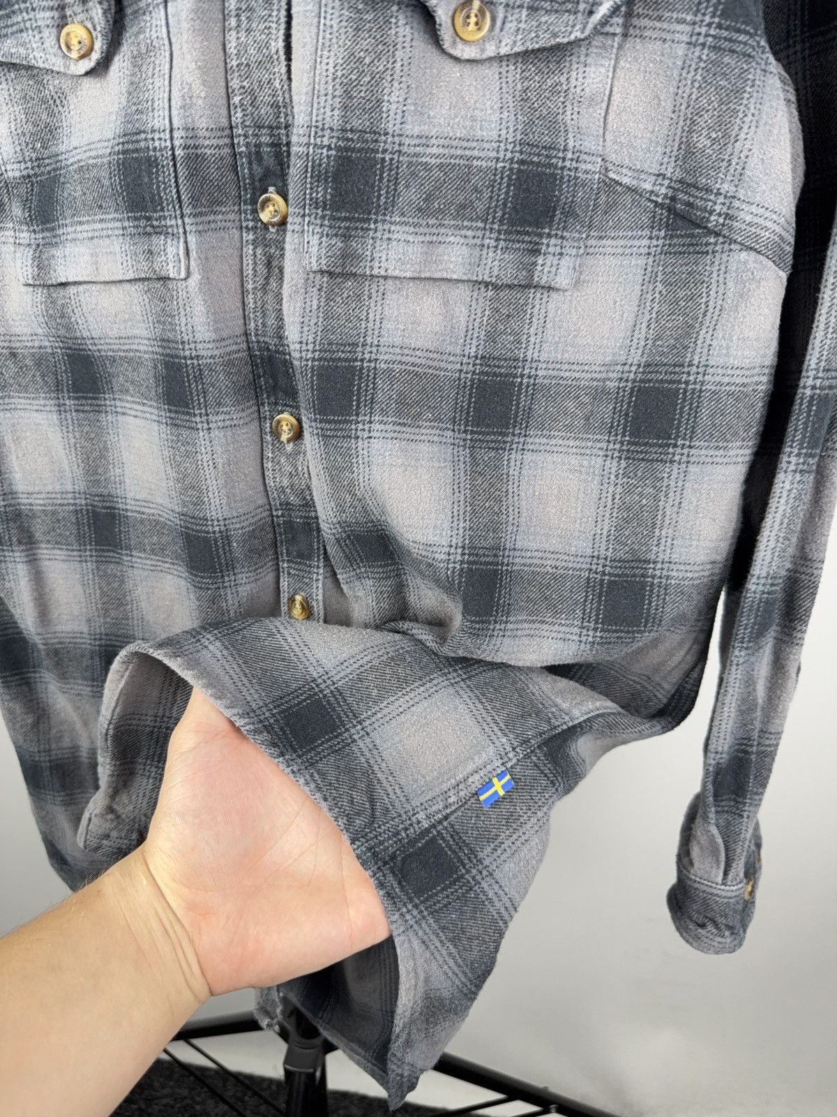 Fjallraven Fjallraven Women’s Flannel Shirt XS Relaxed Fit Plaid Size XS / US 0-2 / IT 36-38 - 4 Thumbnail