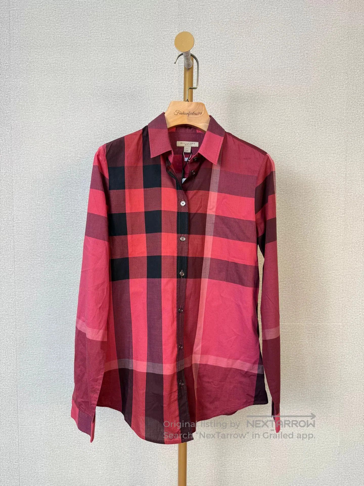 Burberry Burberry Classic Check Red Shirt XS. Size US XS / EU 42 / 0 - 1 Thumbnail