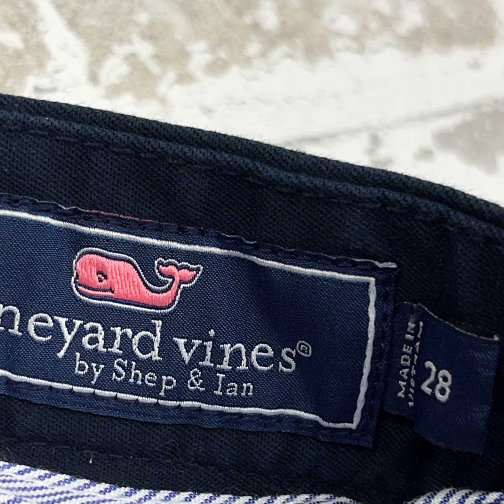 Vineyard Vines Vineyard Vines Shorts Men 28 Navy Blue Chino Flat Front Dark Preppy Whale Shep Surf Beach Classic Modern 90s Mens Size US 28 / EU 44 - 4 Thumbnail
